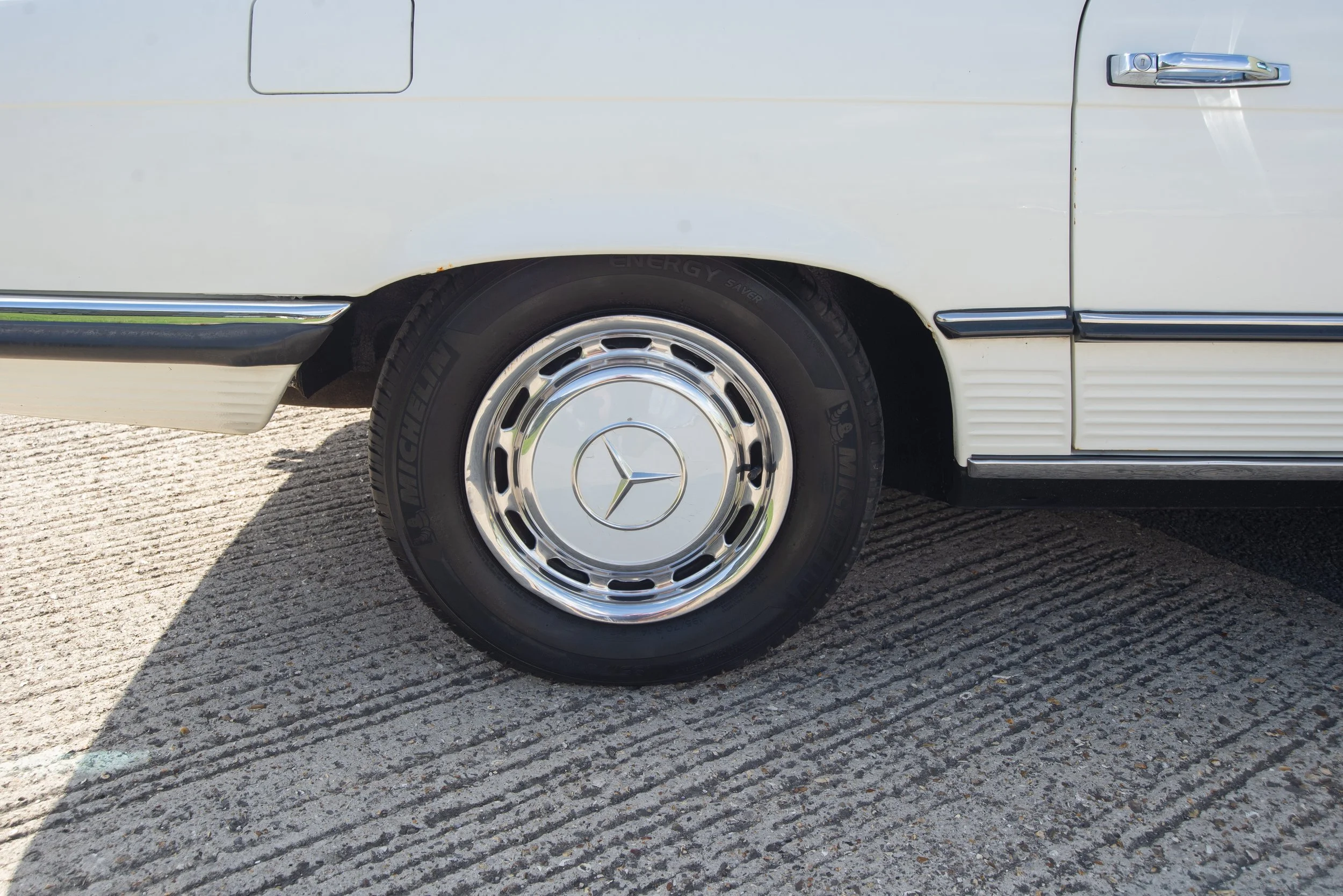 Mercedes 280SL-20.jpg