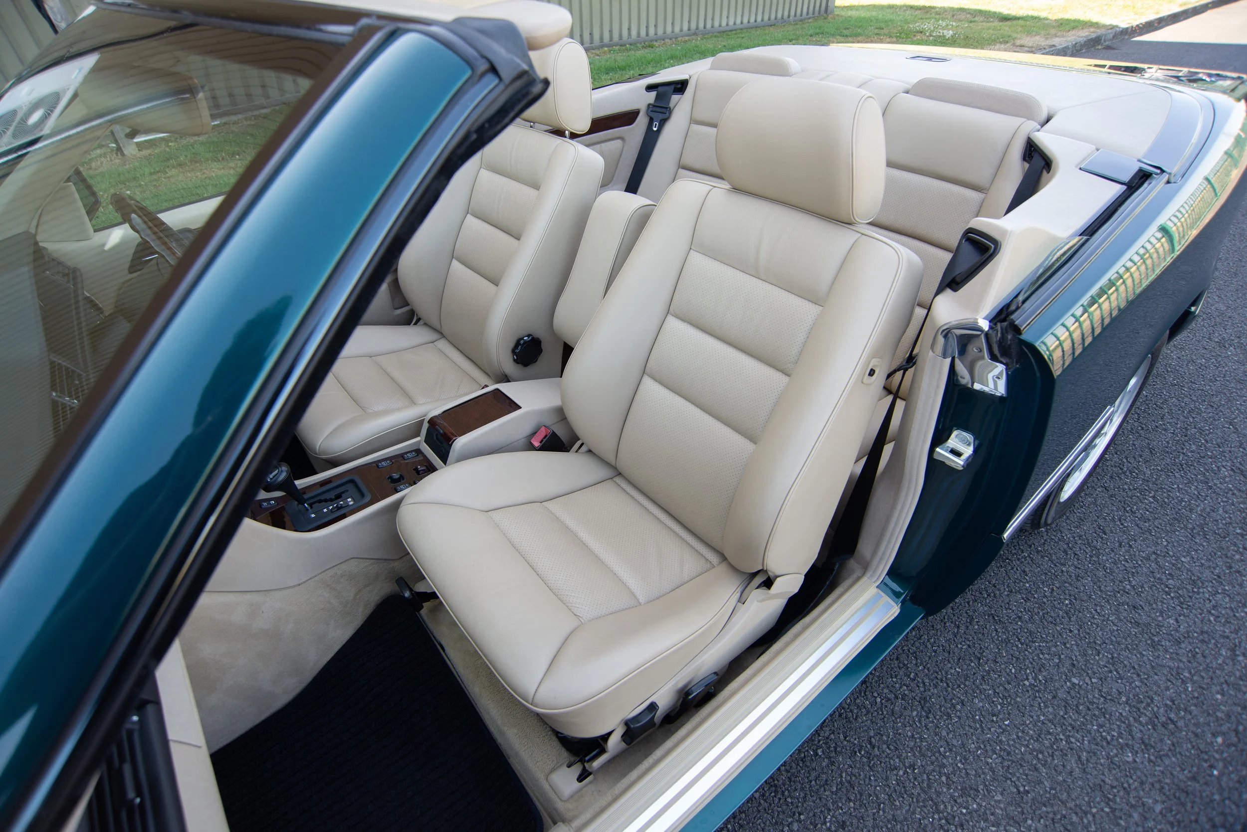Mercedes E320 Cabriolet2-8.jpg