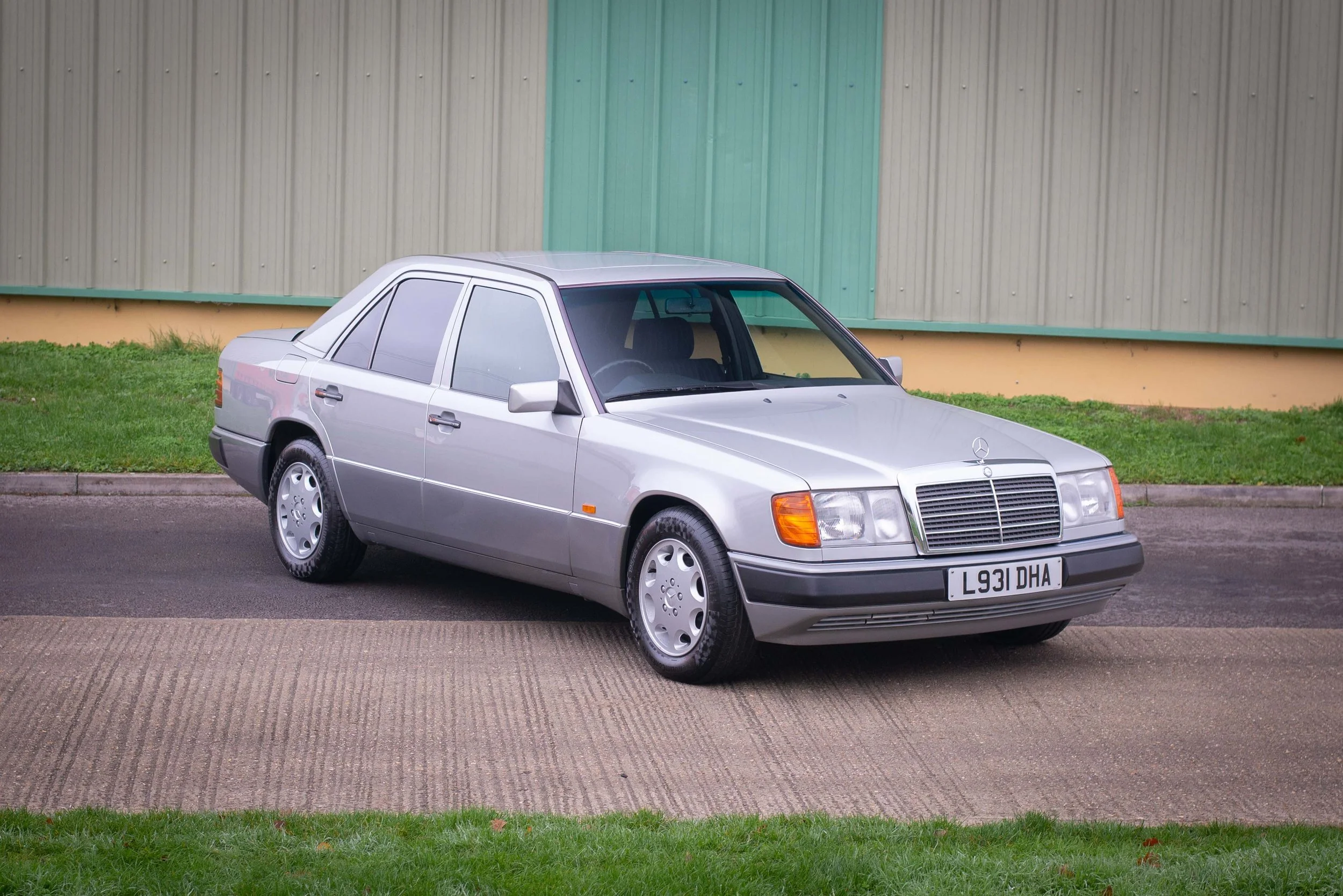 Mercedes 300E