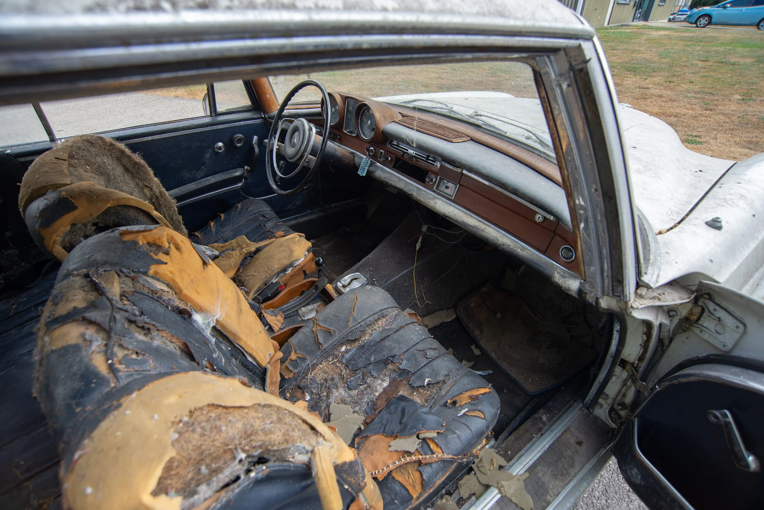 Mercedes 250SE Coupe-6.jpg