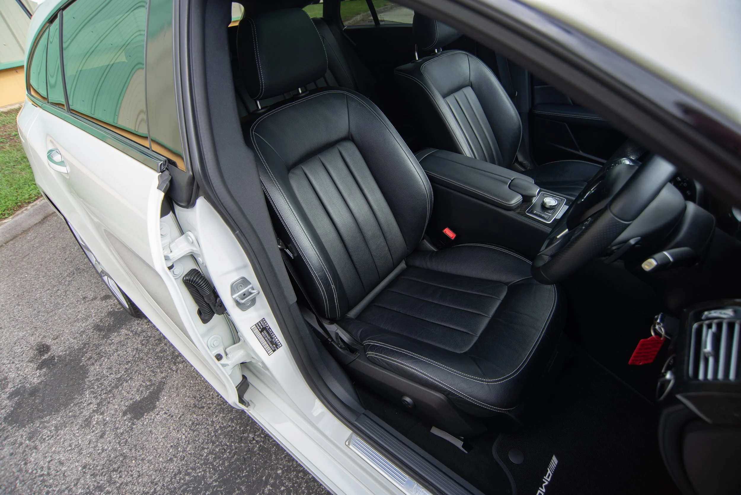Mercedes CLS350-5.jpg