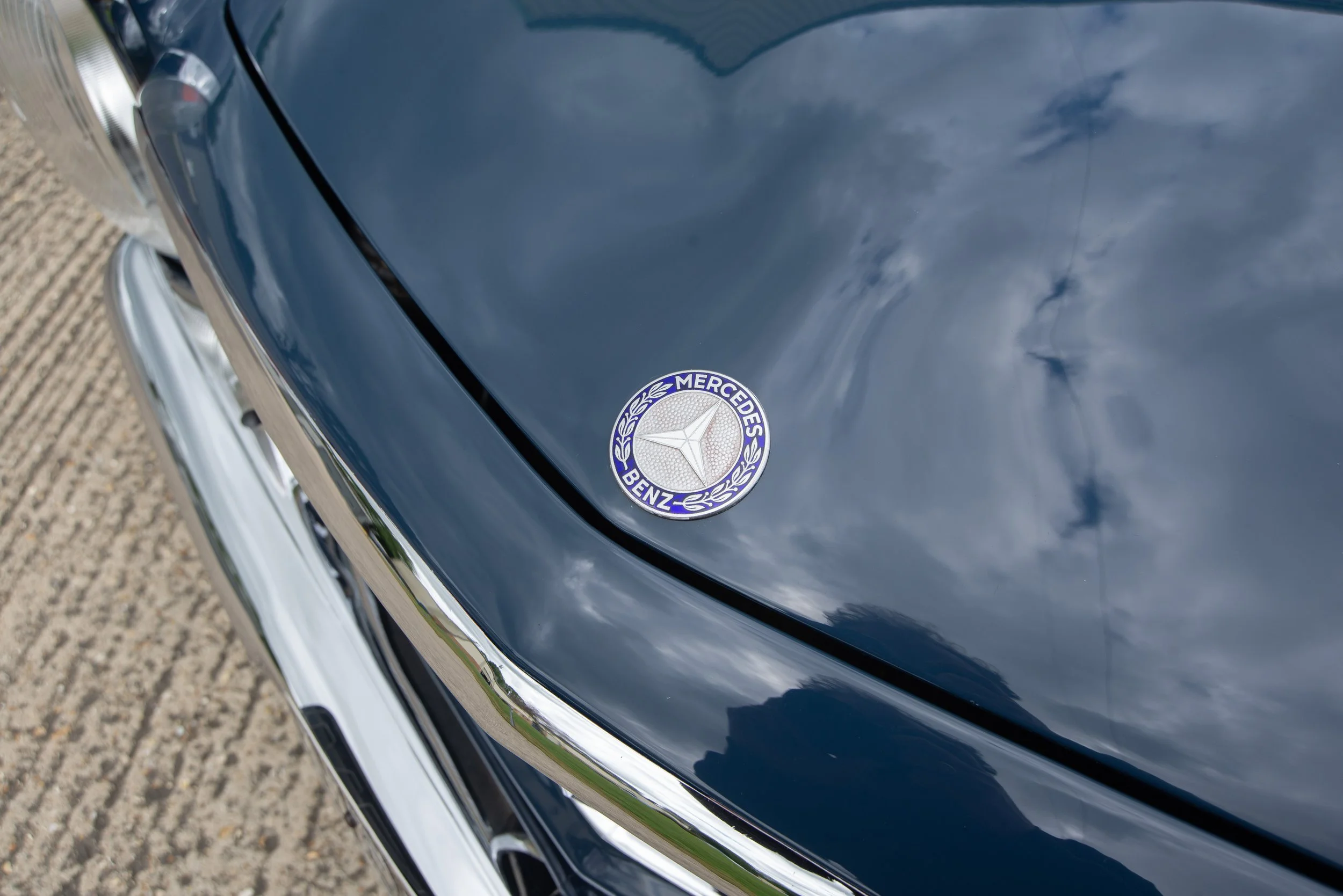 Mercedes 230SL-24.jpg