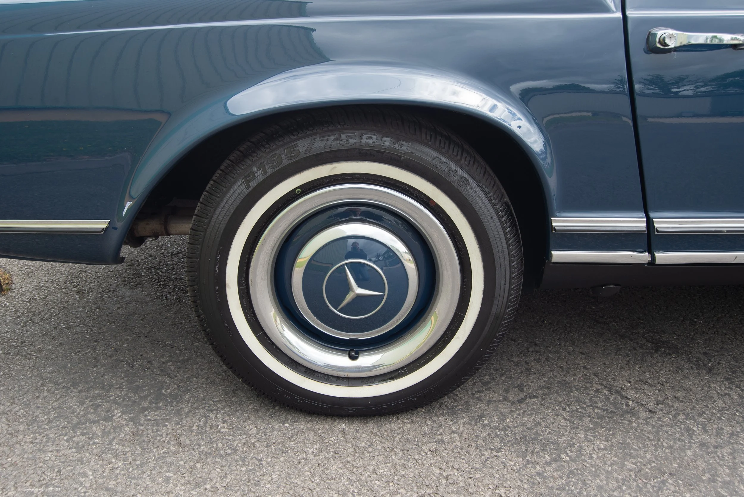 Mercedes 230SL-18.jpg