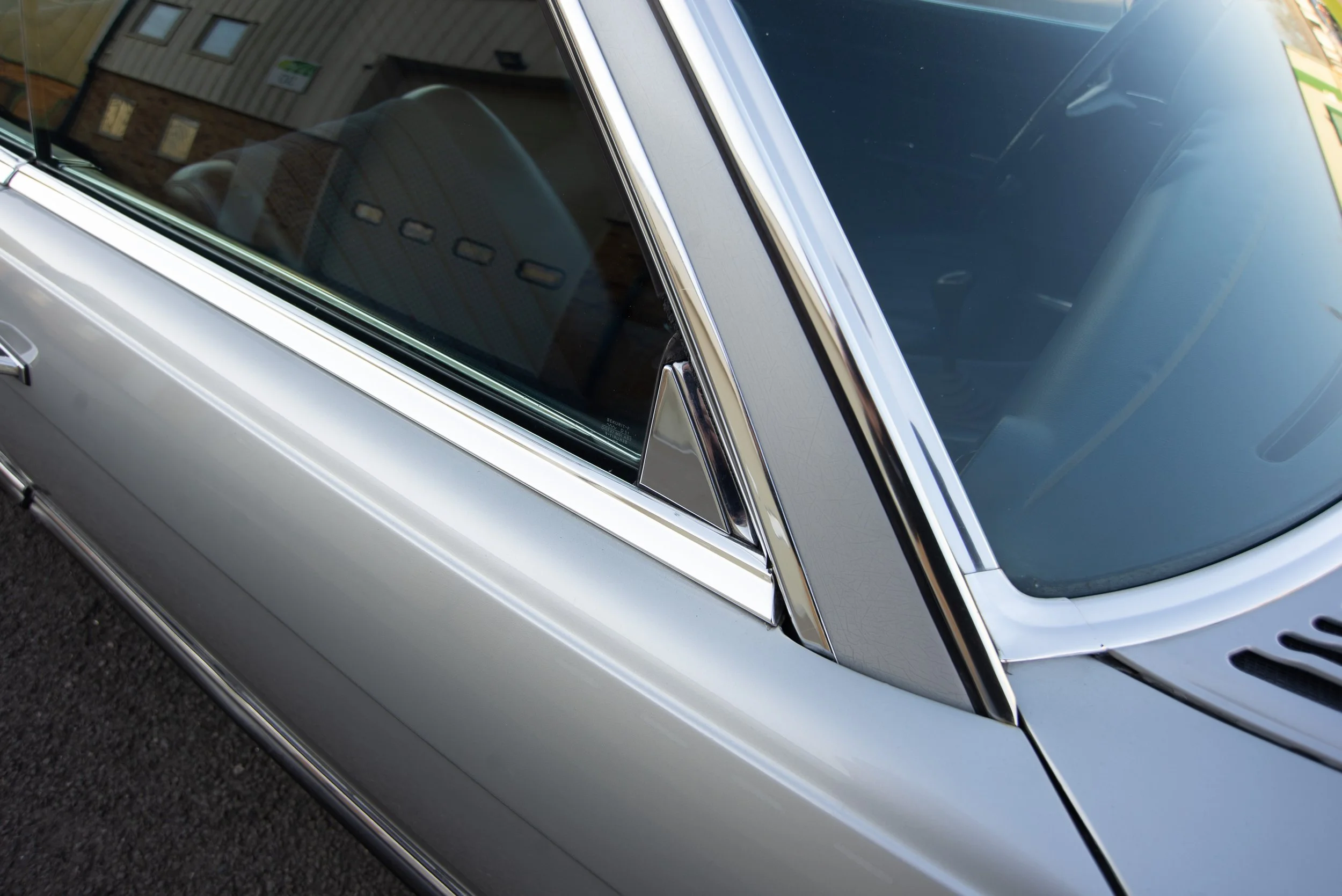 Mercedes 350SLC-26.jpg