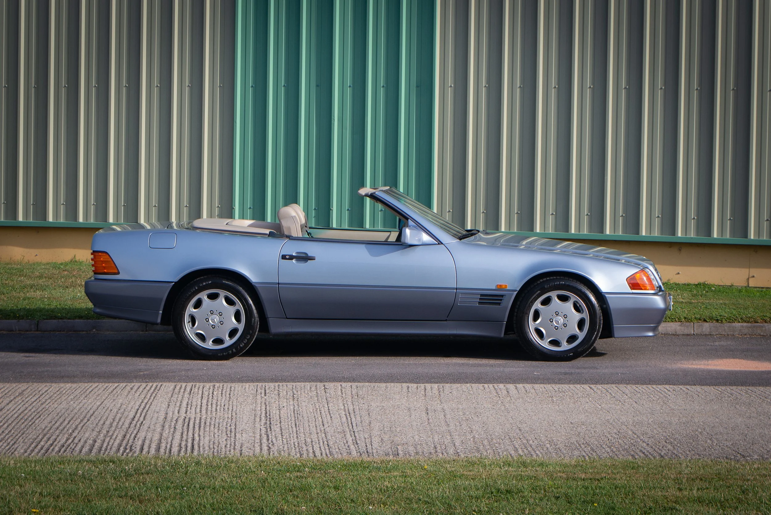 Mercedes 500SL-26.jpg