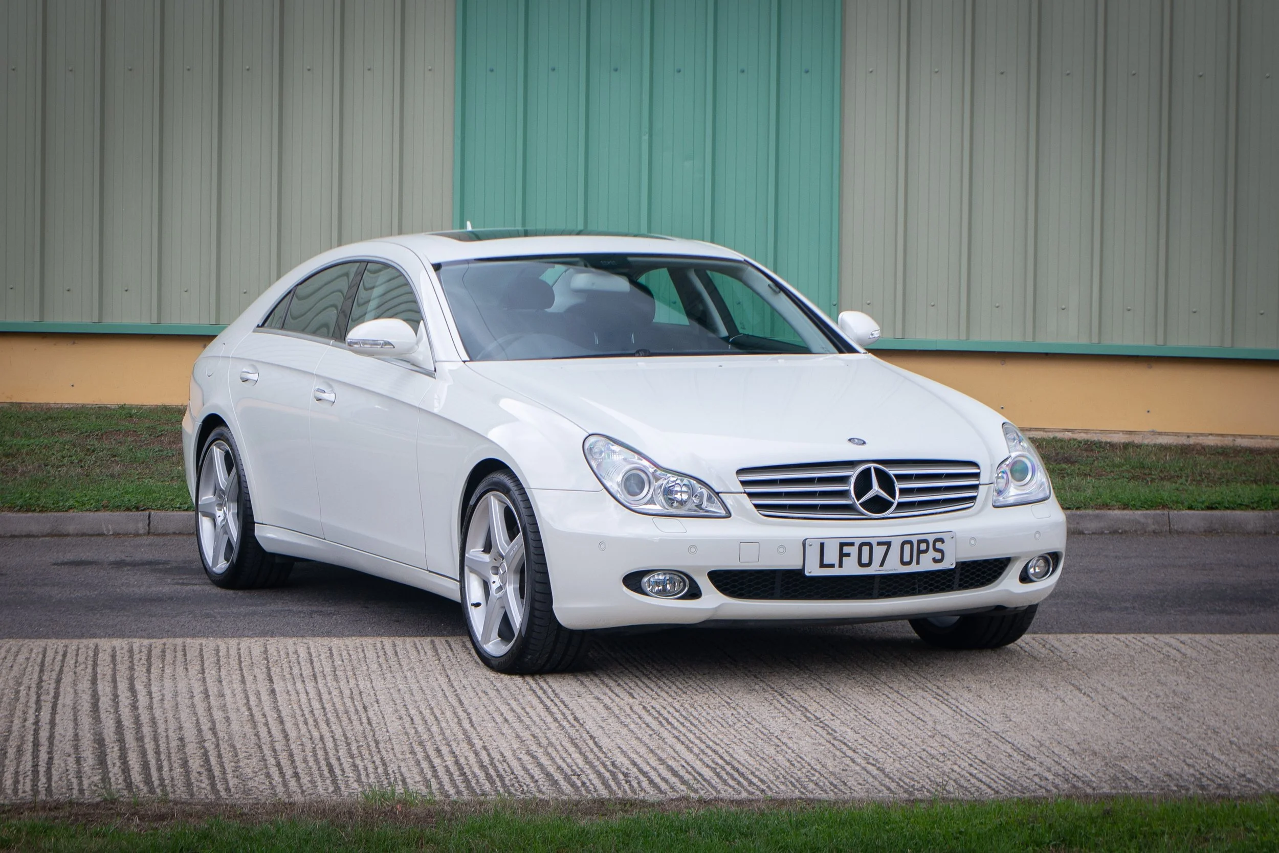 Mercedes CLS350-24.jpg