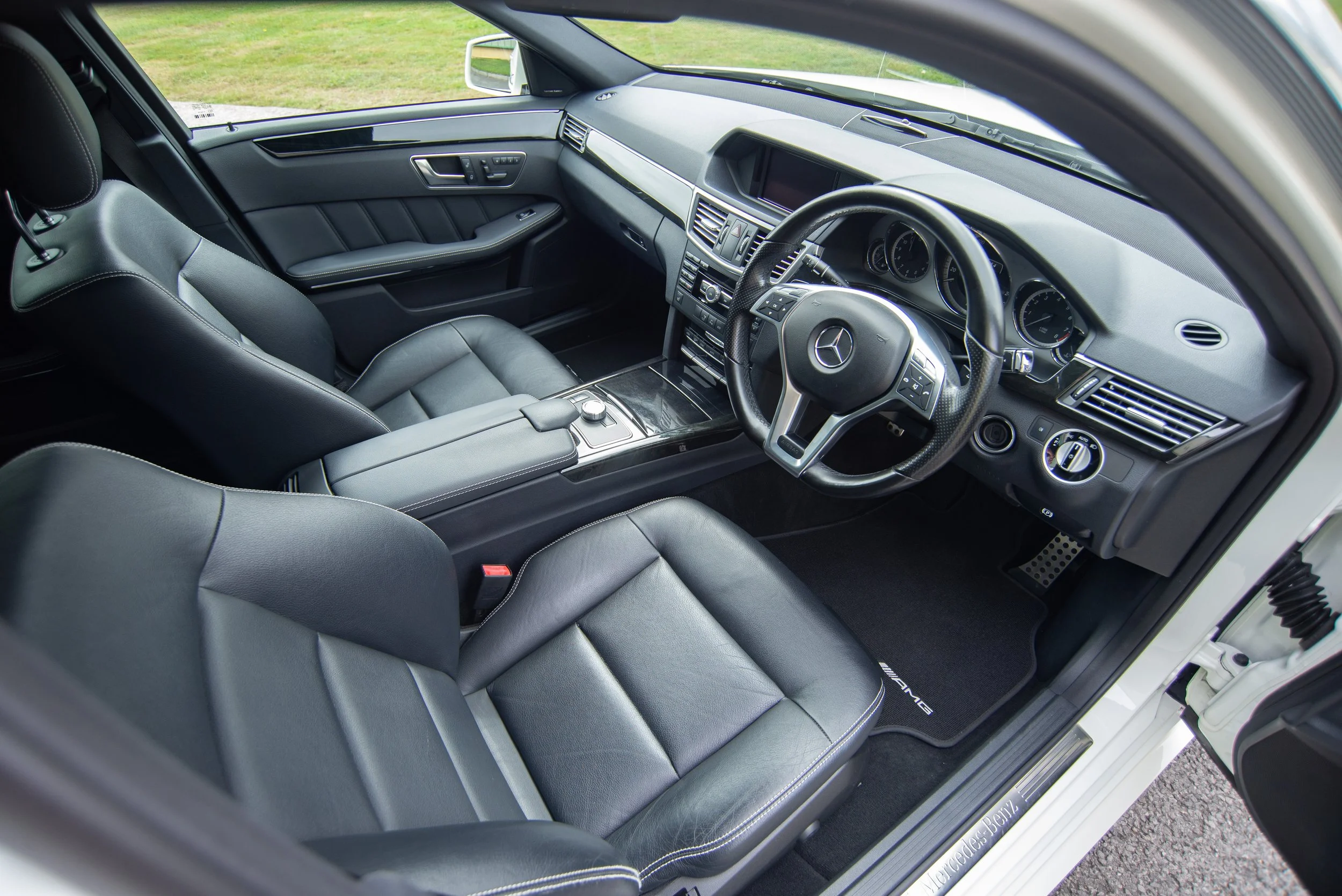 Mercedes E350 Estate-3.jpg