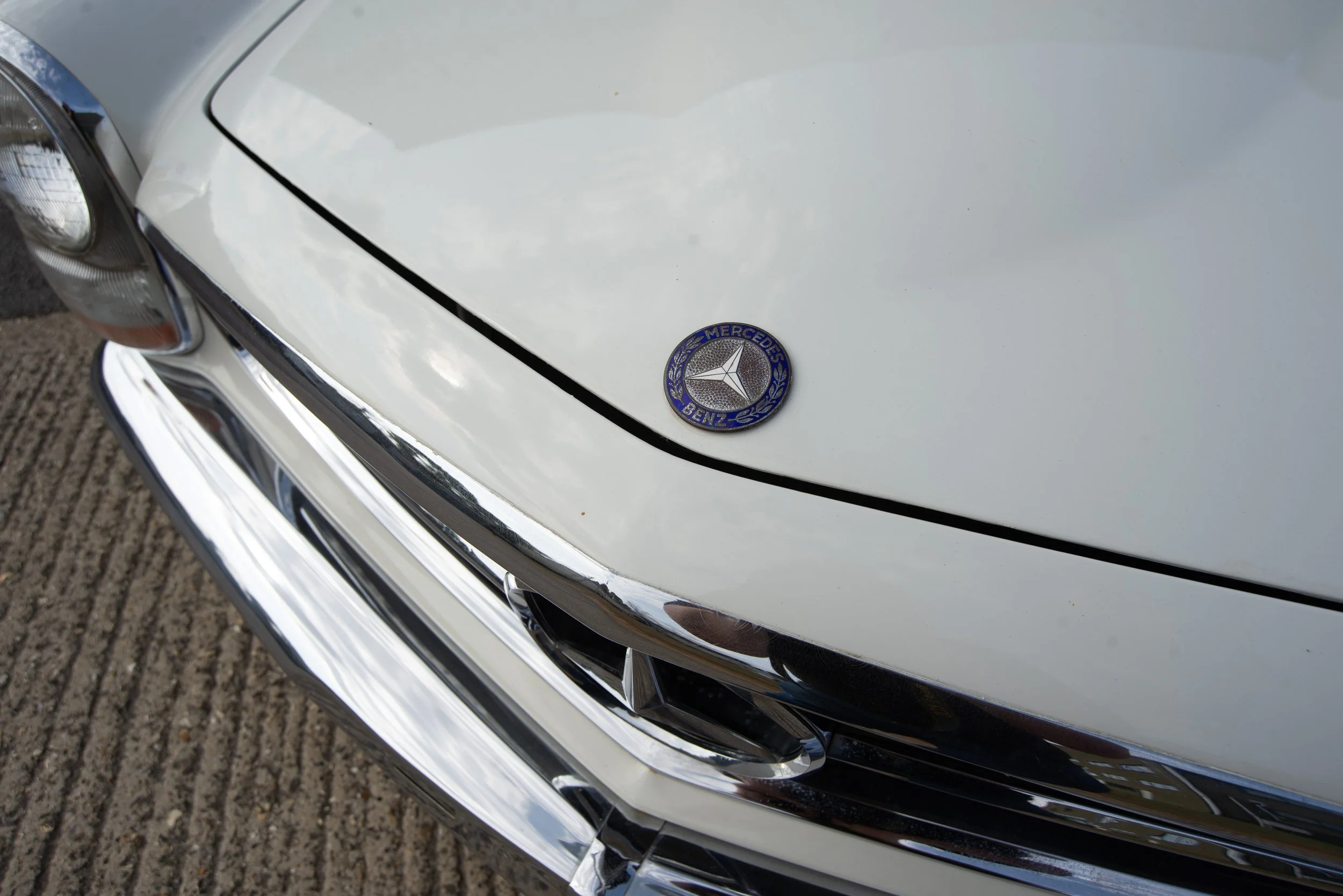 Mercedes 230SL-22.jpg