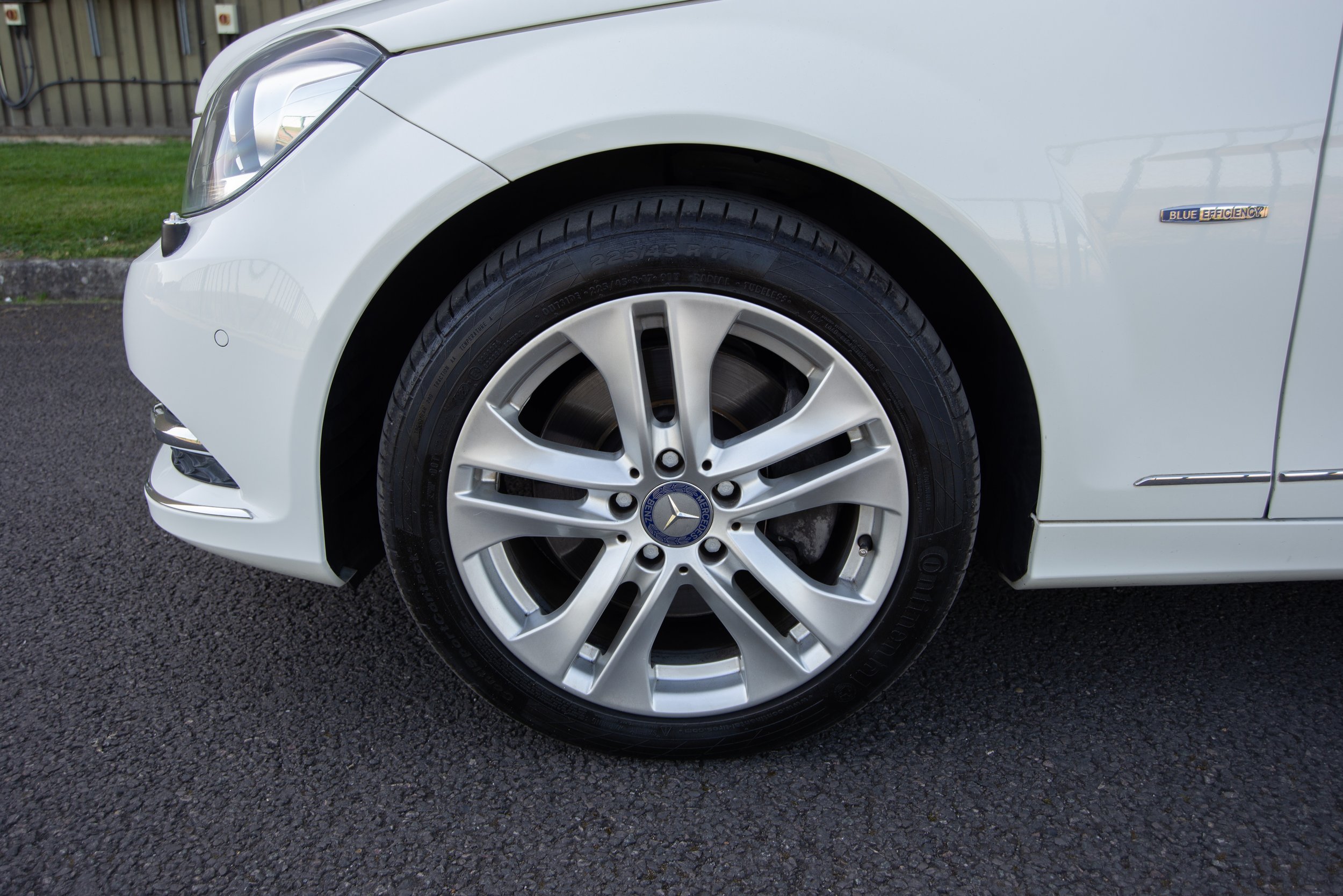 Mercedes C350 Estate-28.jpg
