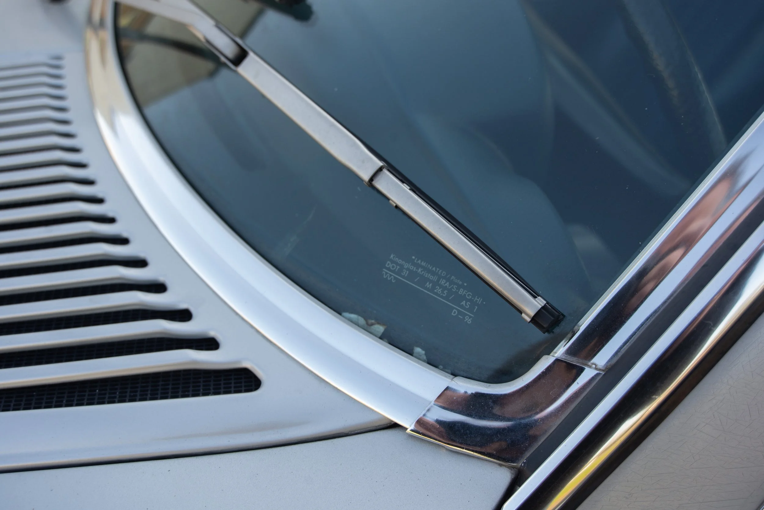 Mercedes 350SLC-30.jpg