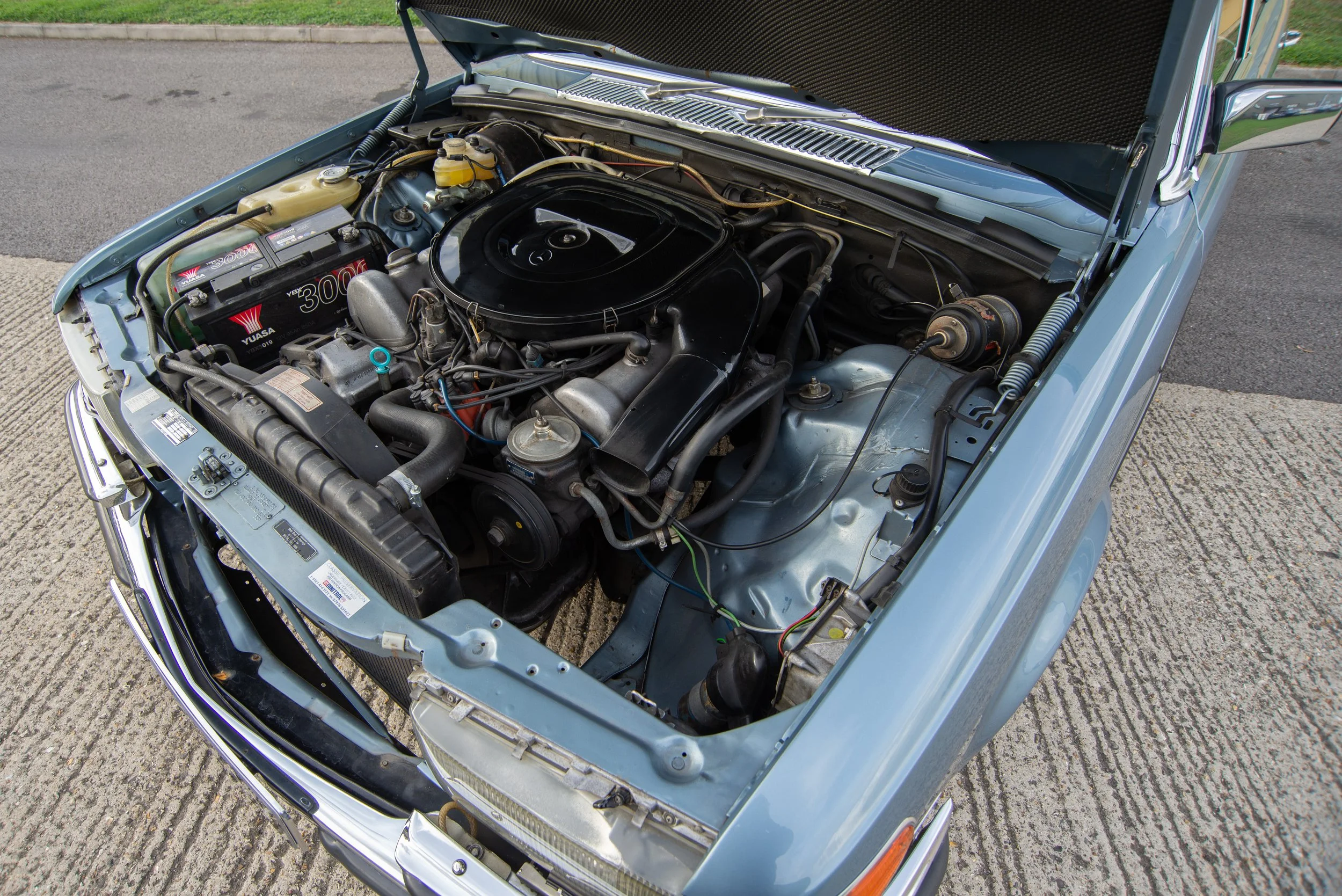Mercedes 450SEL-14.jpg