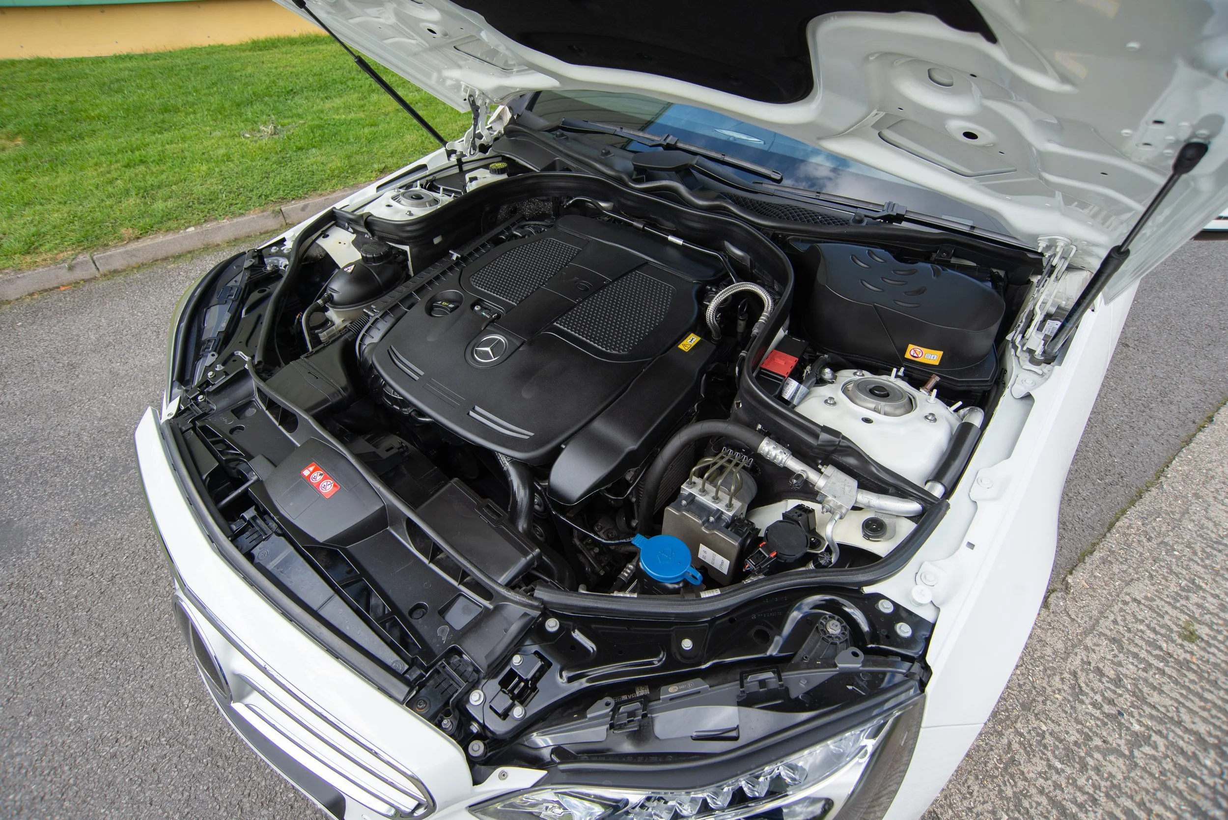 Mercedes E350 Estate-23.jpg