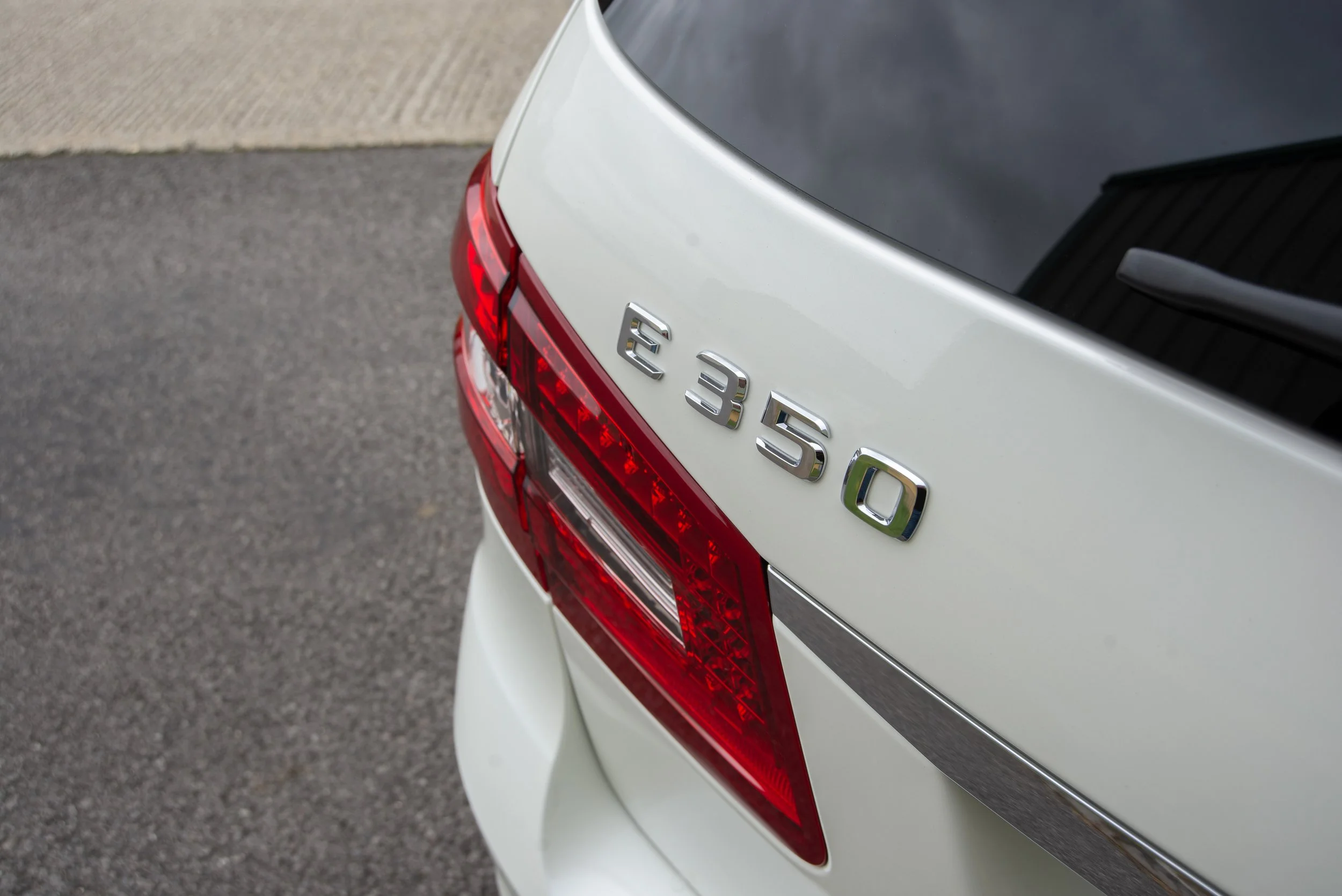 Mercedes E350 Estate-23.jpg