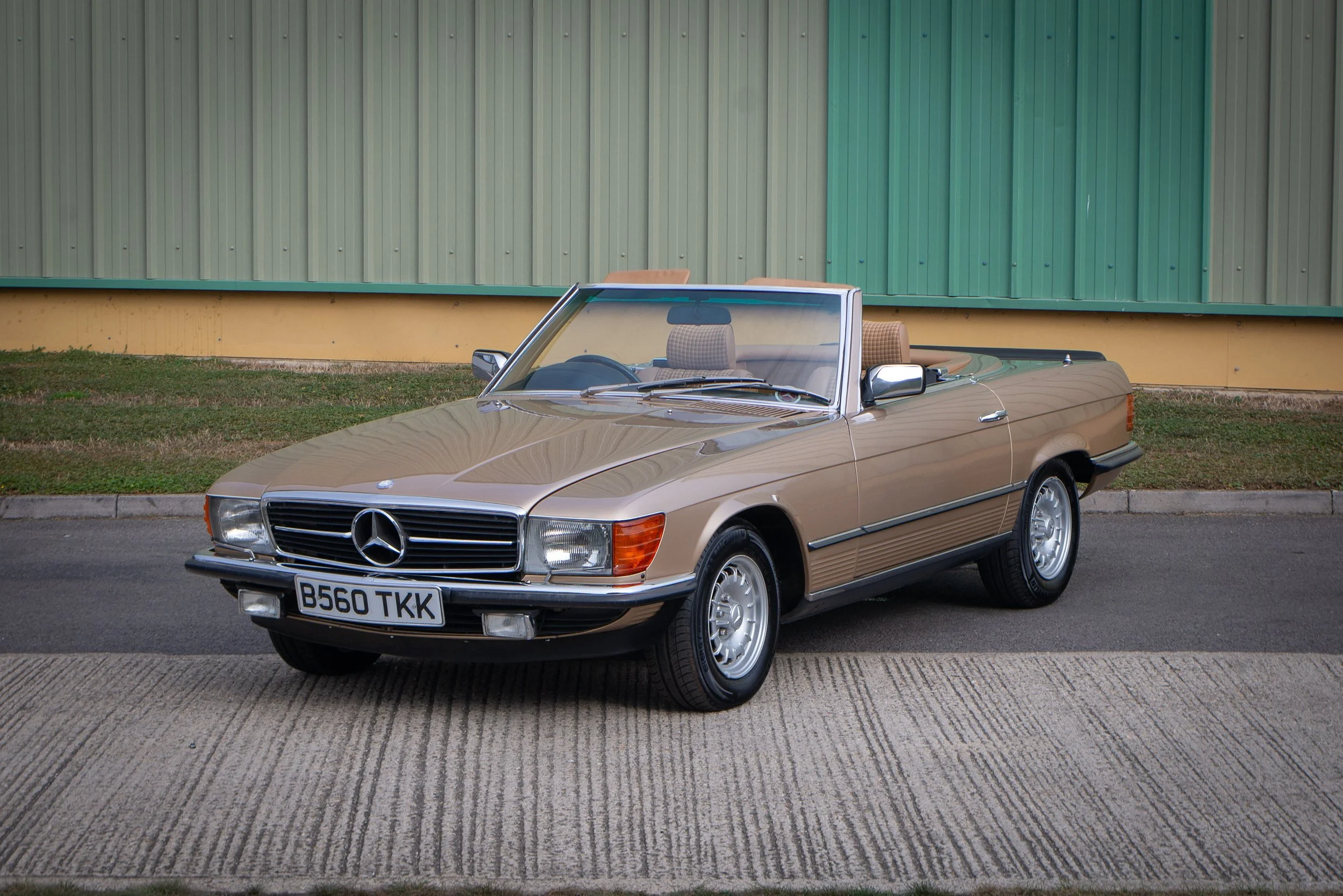 Mercedes 280SL-34.jpg