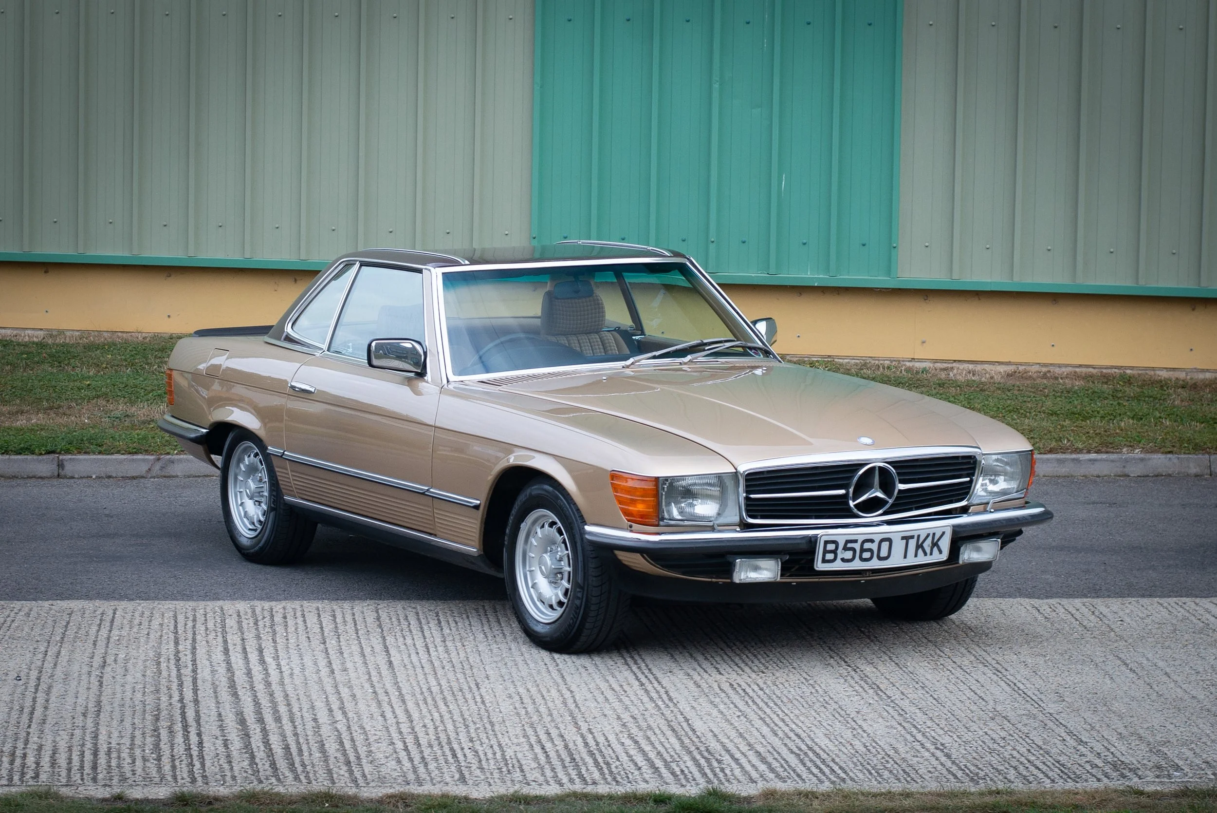 Mercedes 280SL-2.jpg