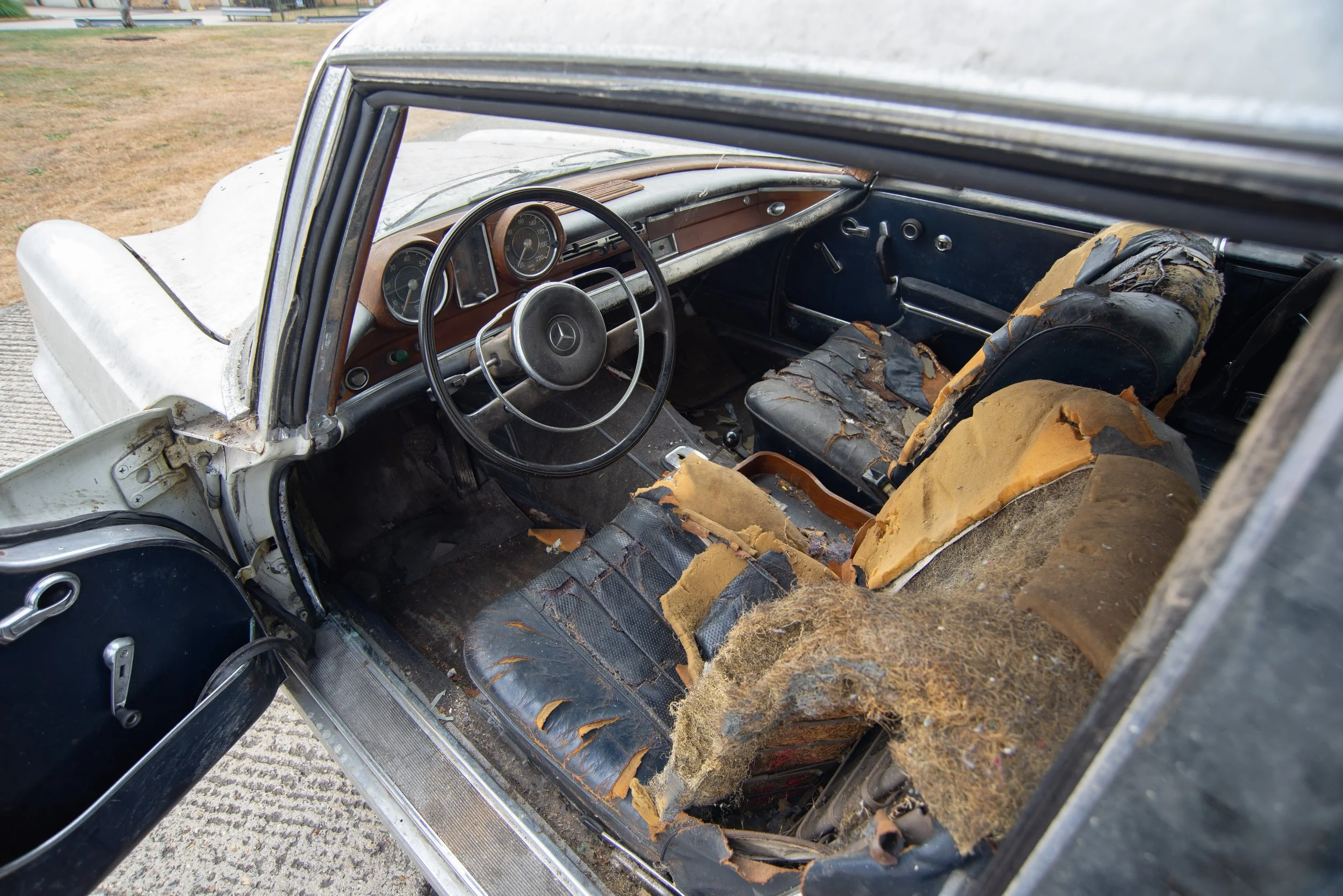 Mercedes 250SE Coupe-2.jpg