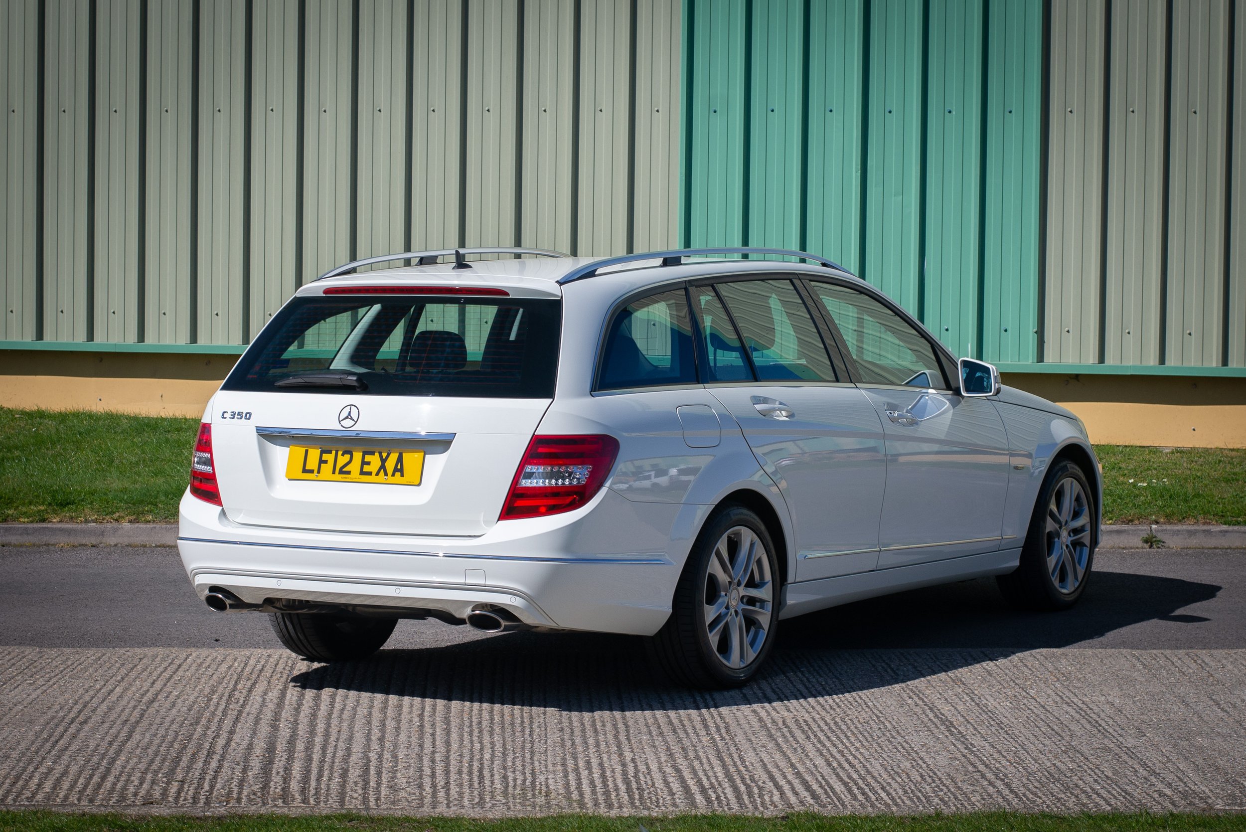 Mercedes C350 Estate-8.jpg