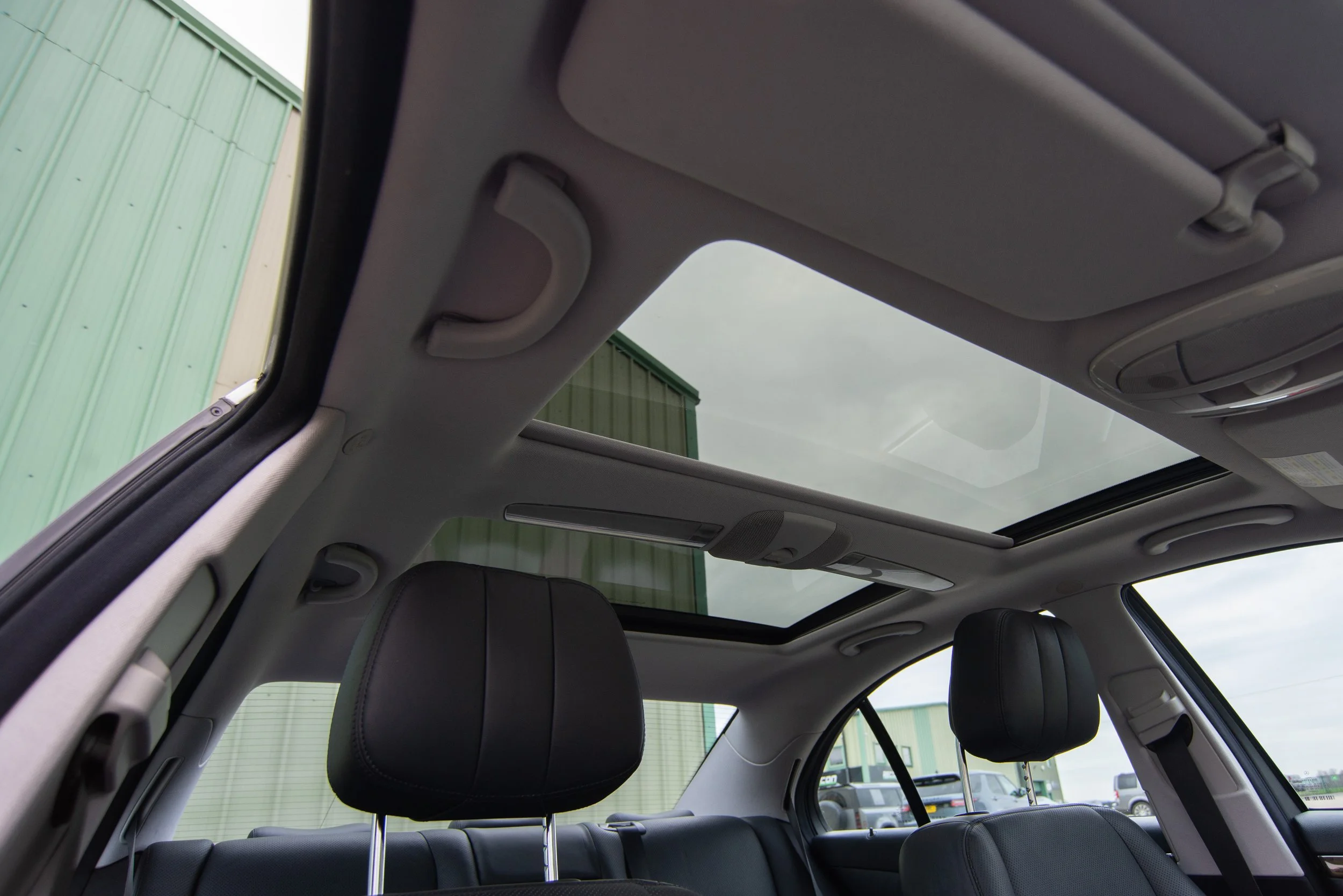 Mercedes E500-18.jpg