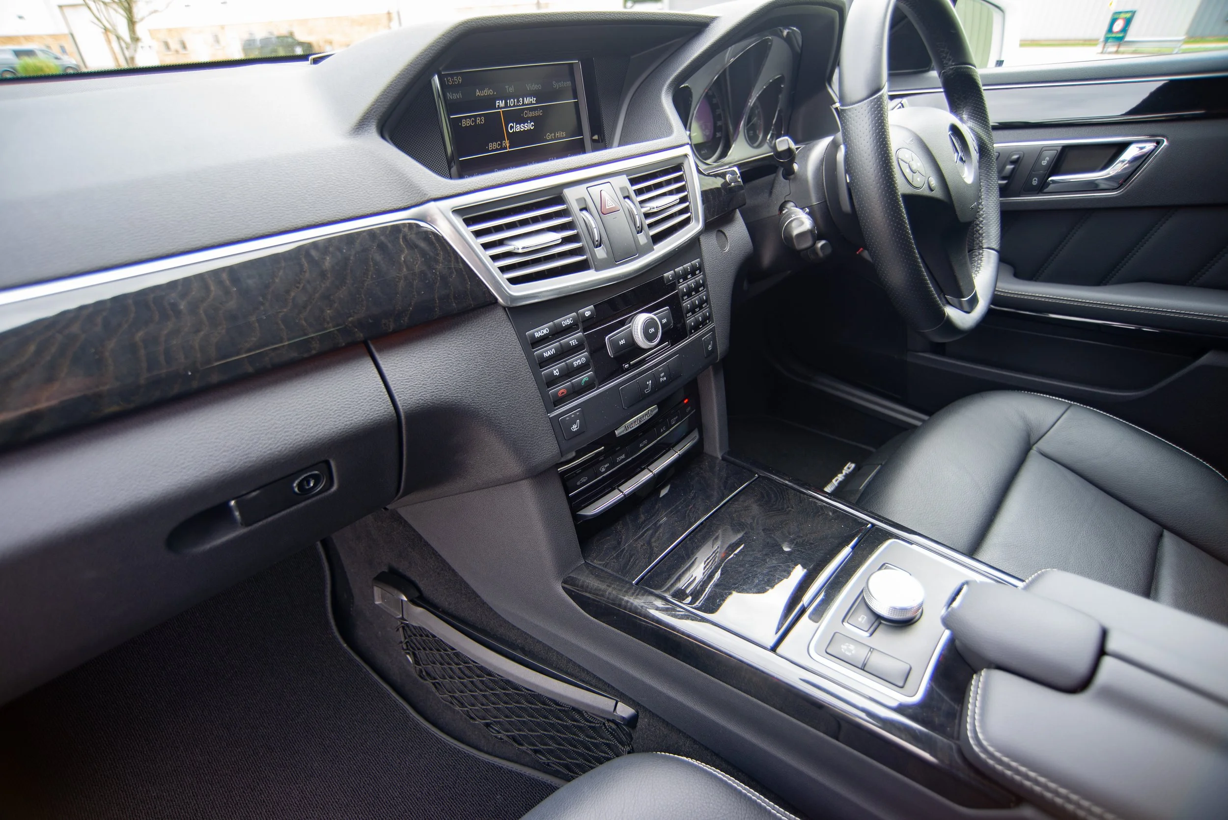 Mercedes E350 Estate-9.jpg