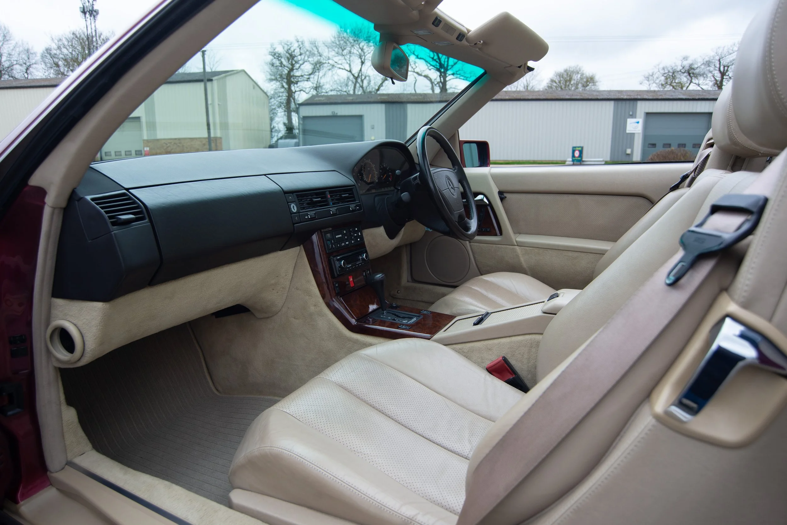 Mercedes 500SL-11.jpg