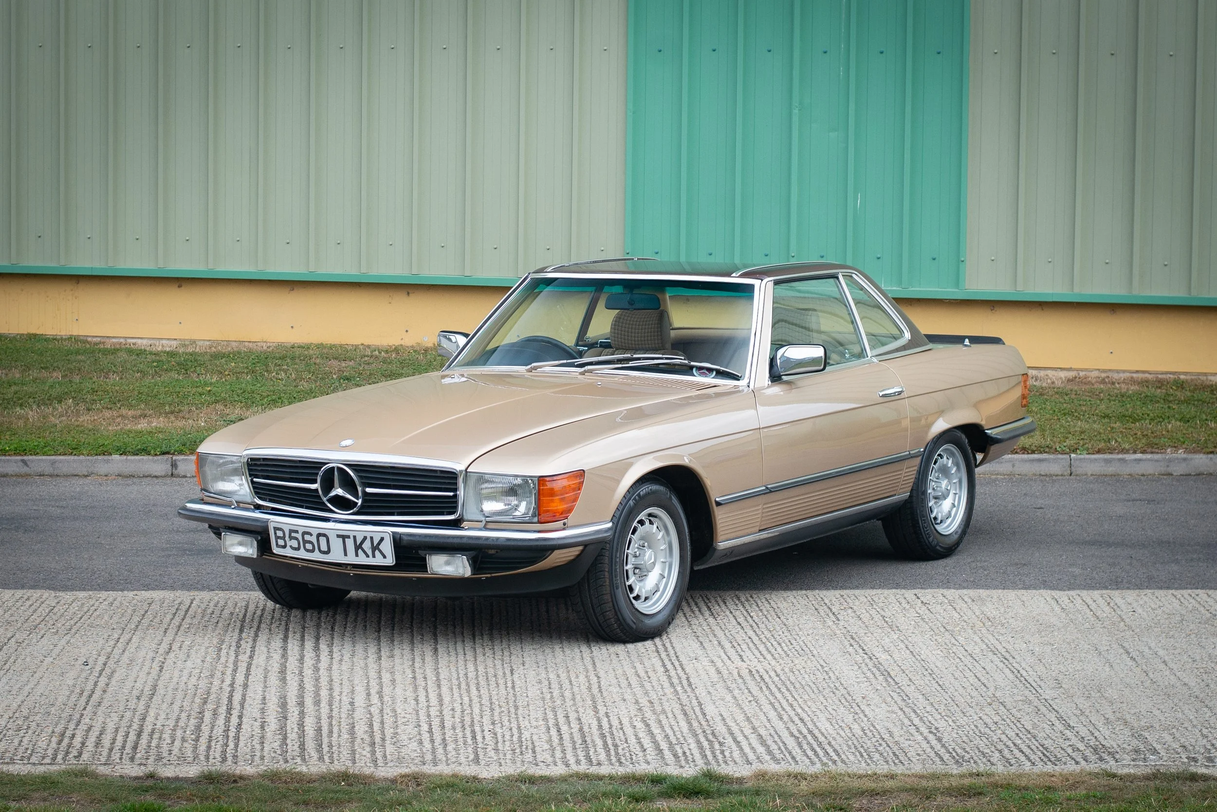 Mercedes 280SL.jpg
