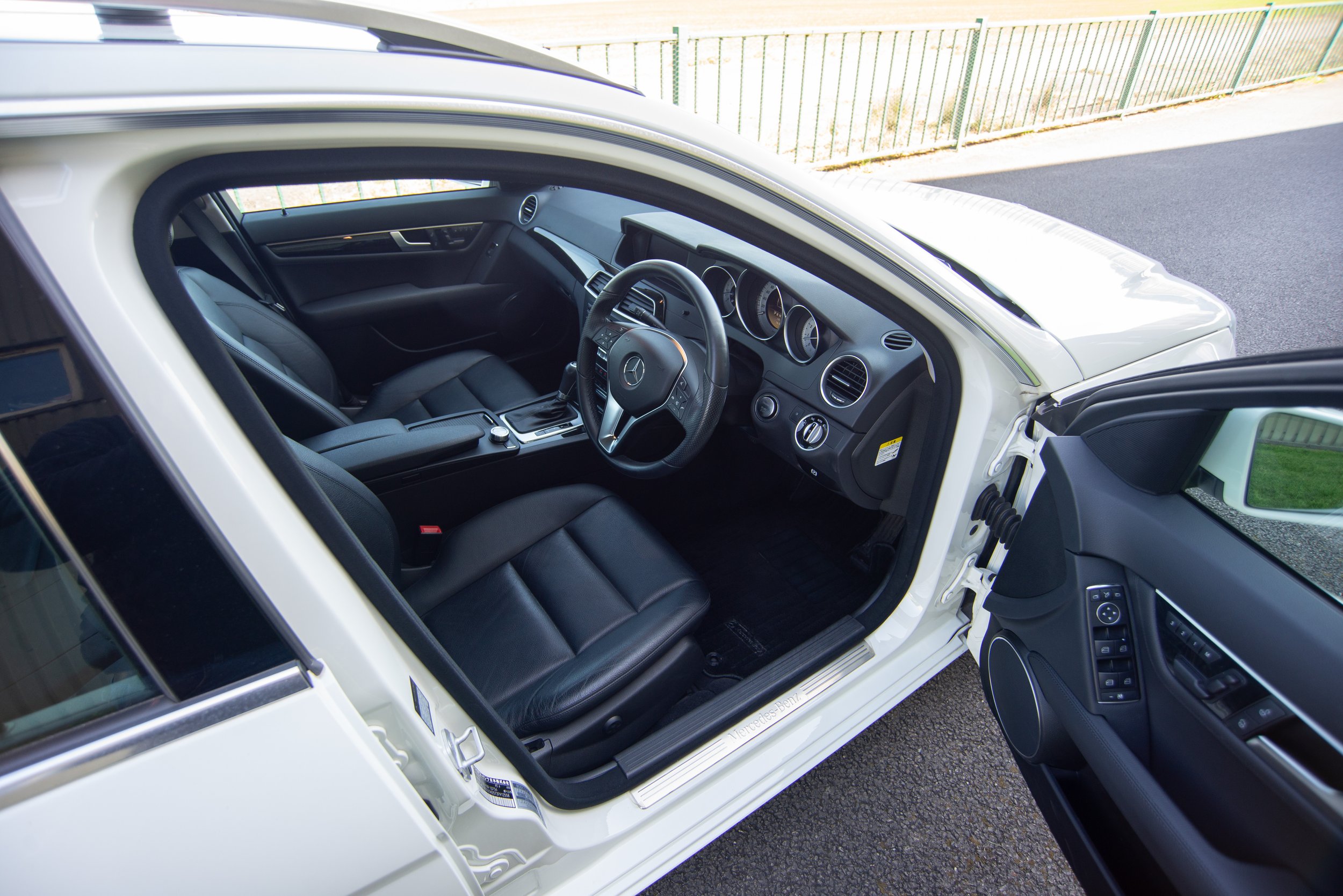 Mercedes C350 Estate-15.jpg