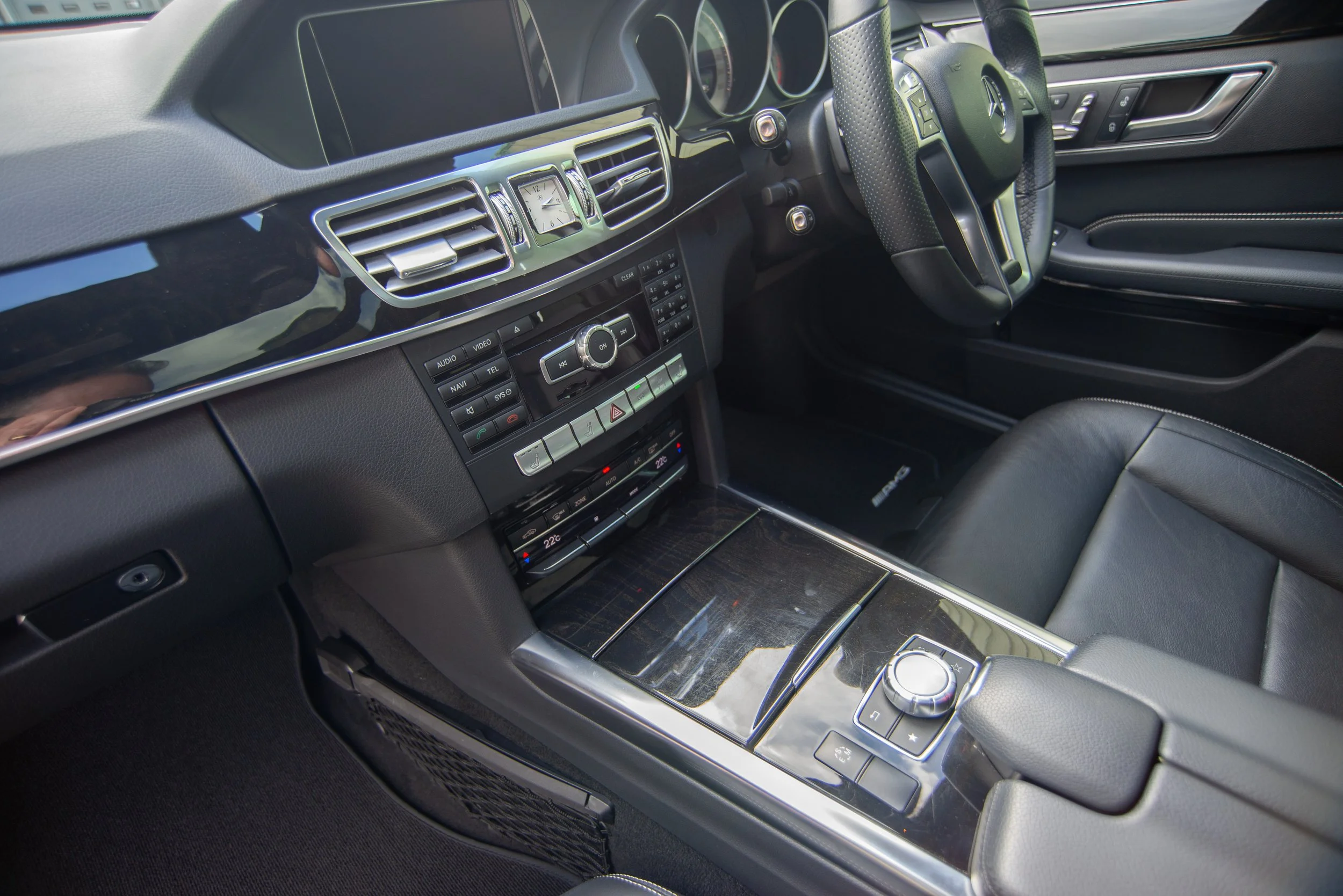 Mercedes E350 Estate-14.jpg