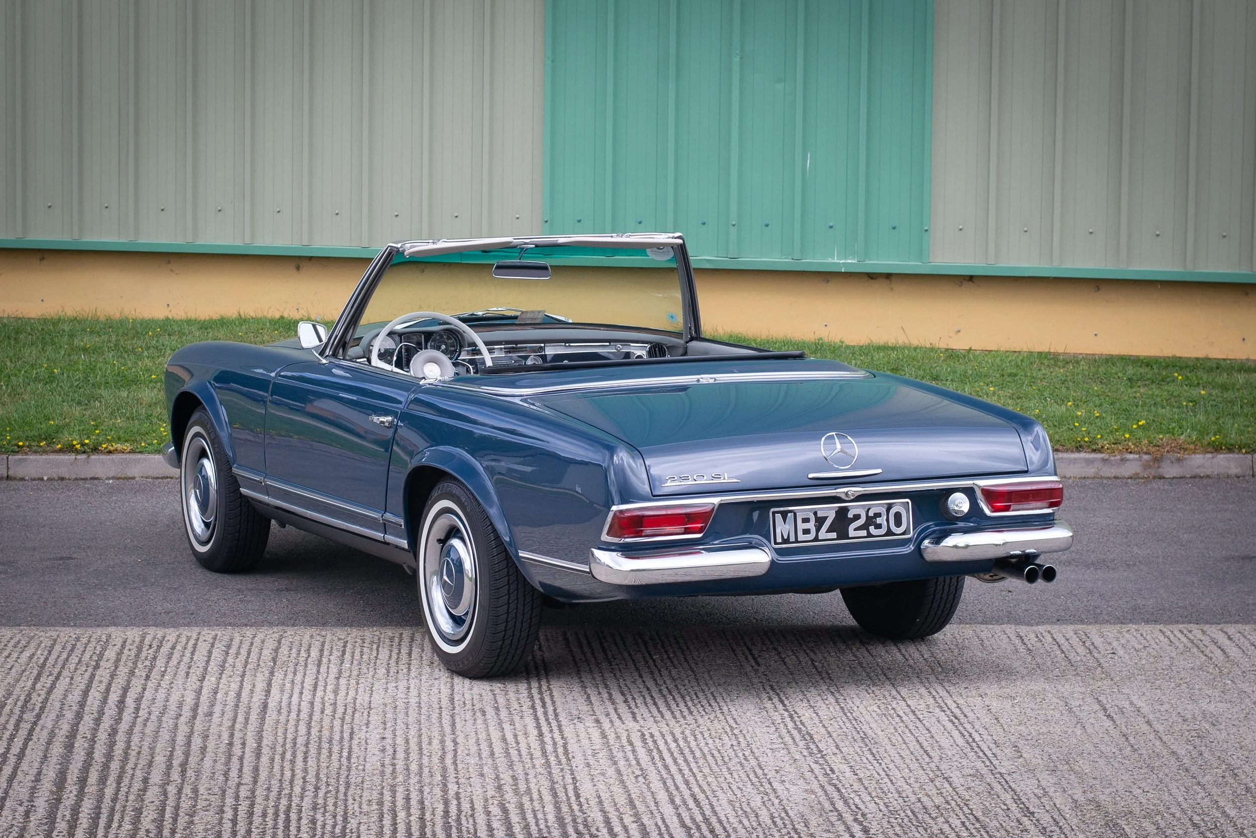 Mercedes 230SL-31.jpg