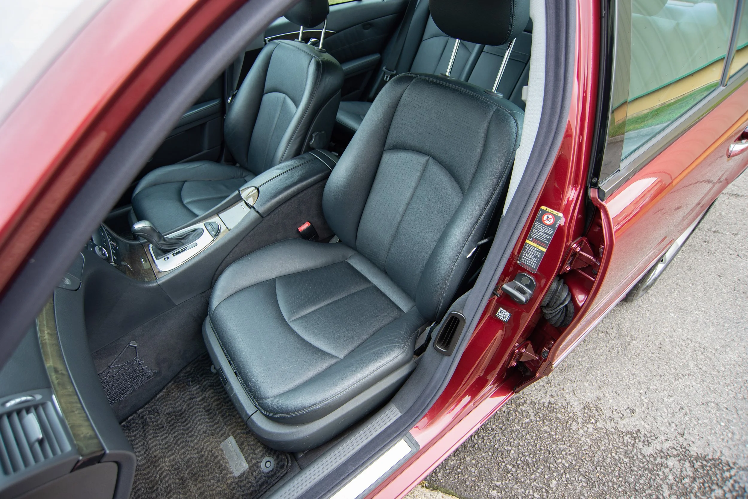 Mercedes E500-12.jpg