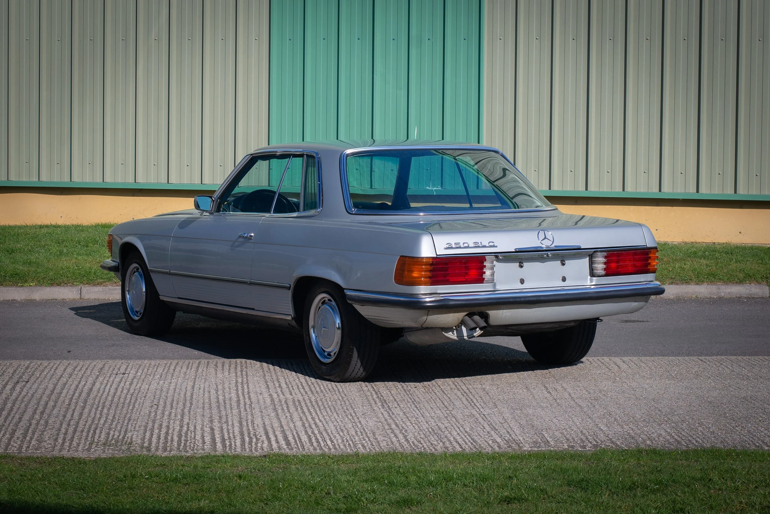 Mercedes 350SLC-39.jpg