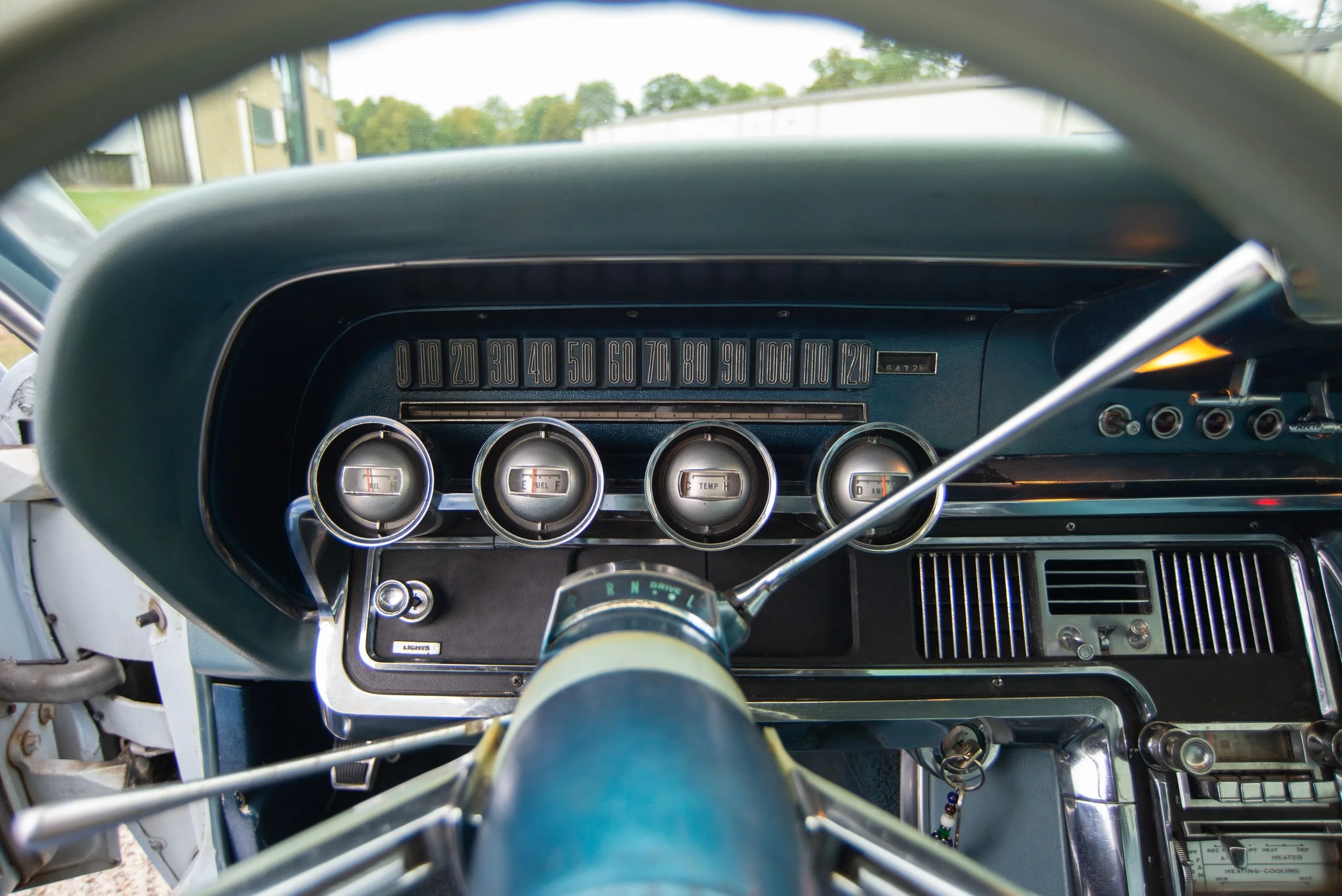 Ford Thunderbird.jpg