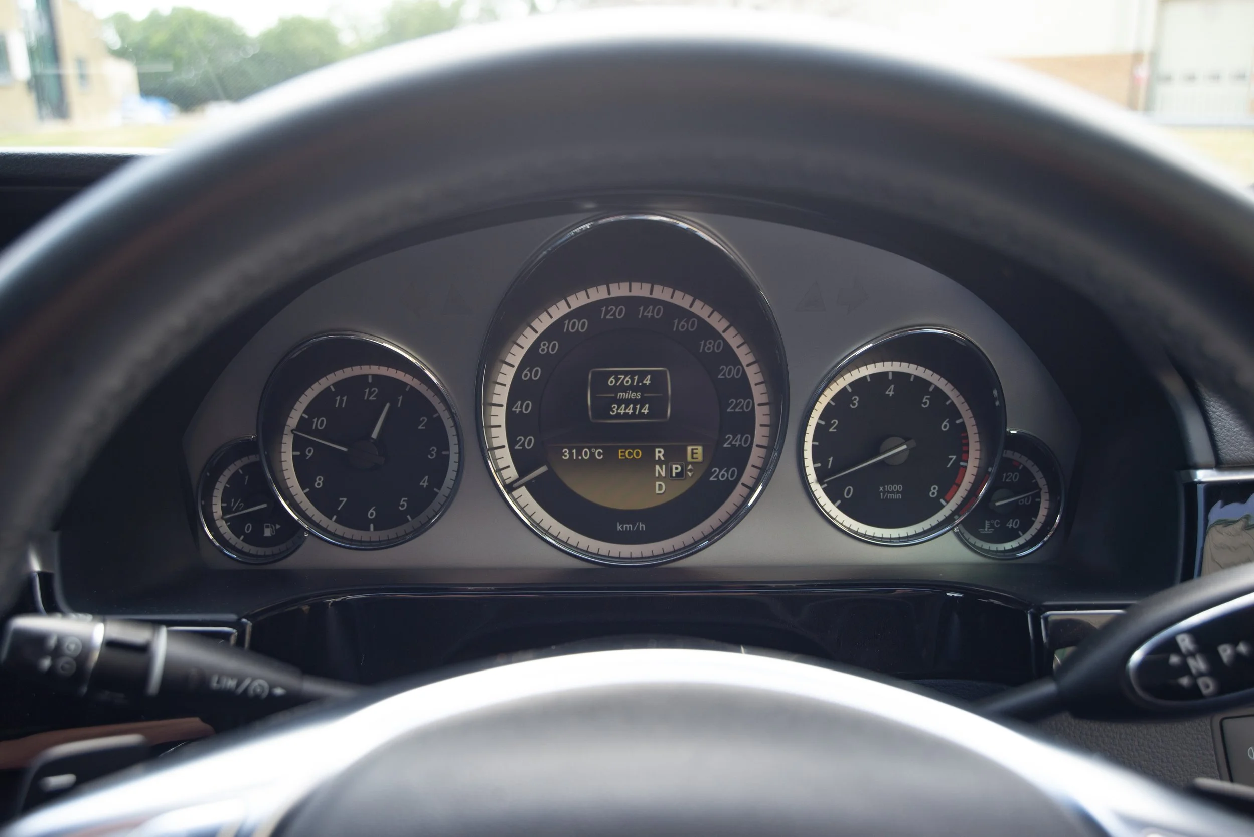 Mercedes E350 Estate 2-6.jpg