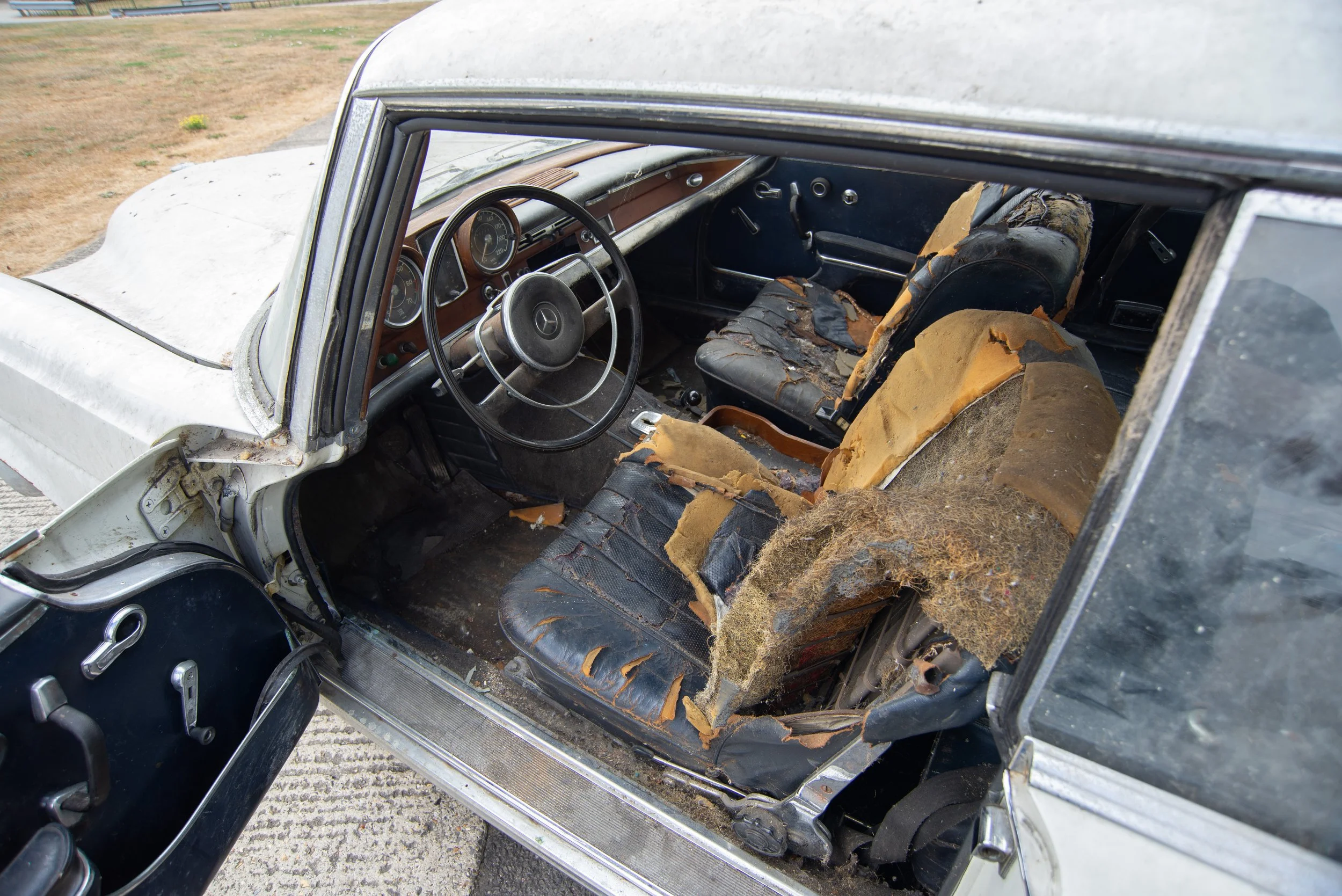 Mercedes 250SE Coupe.jpg