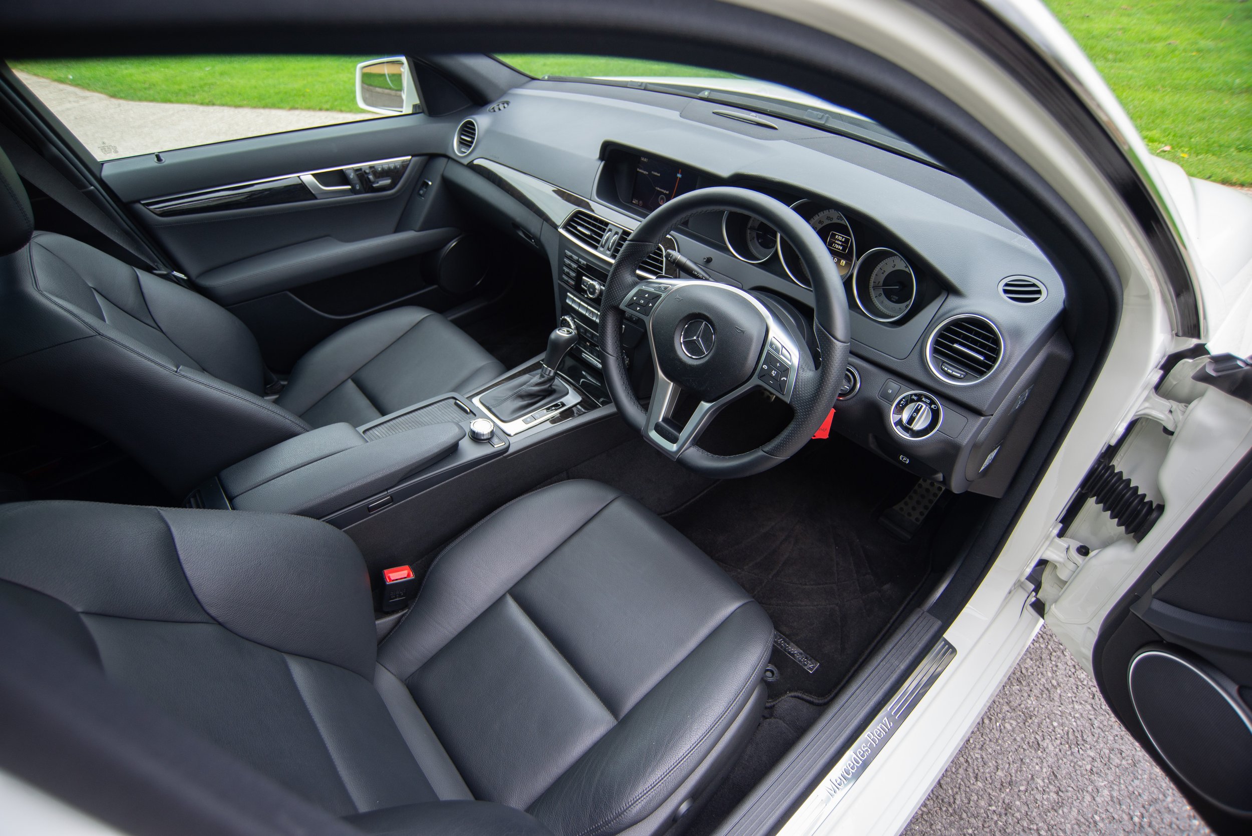 Mercedes C350 Estate-4.jpg