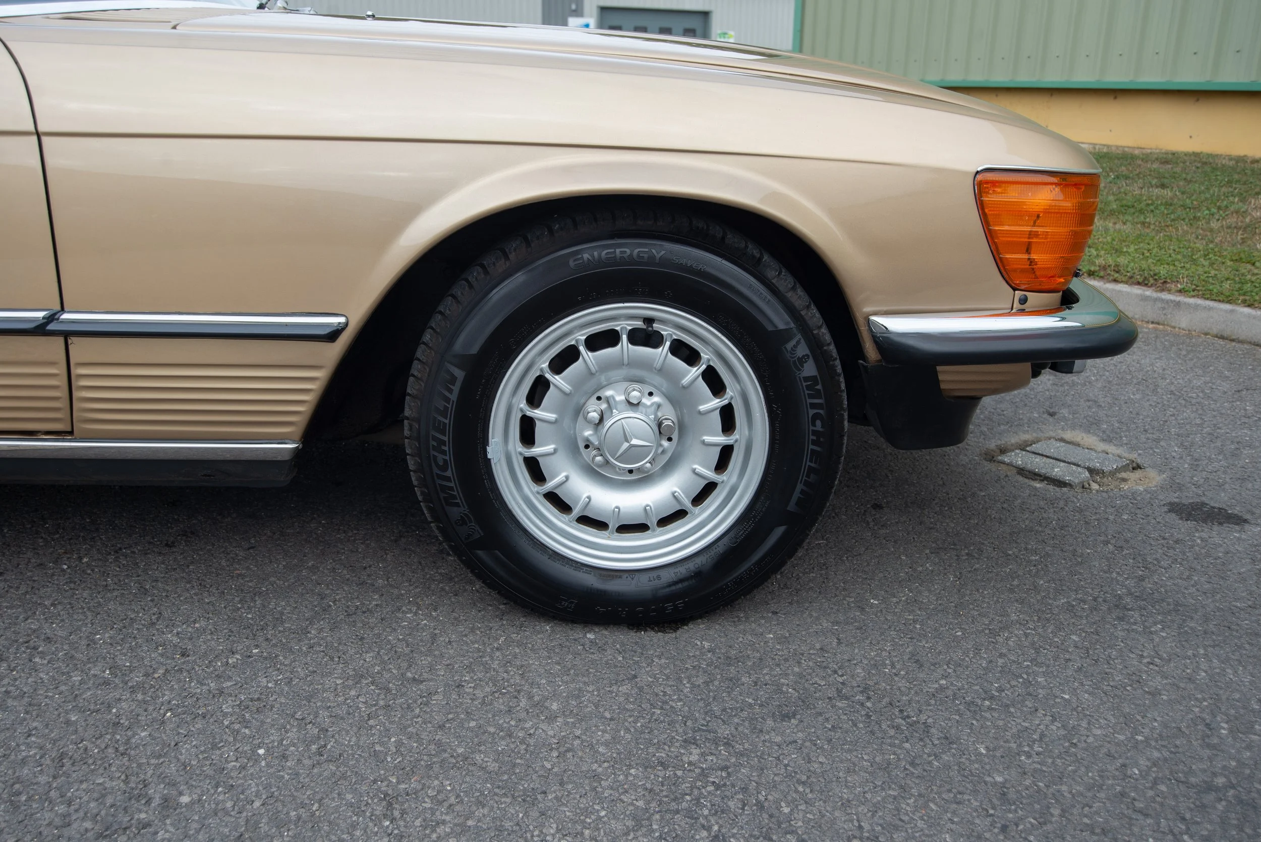 Mercedes 280SL-11.jpg