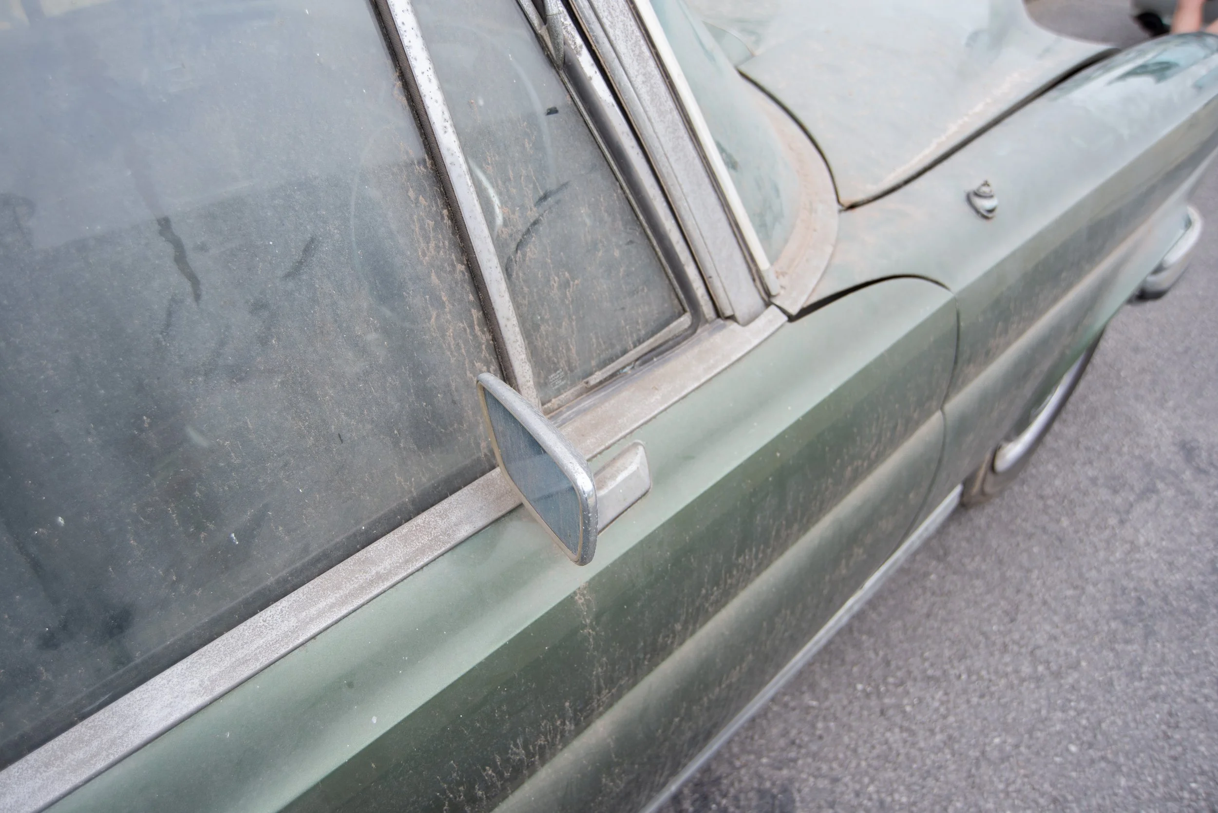 Mercedes 280SE Coupe-32.jpg
