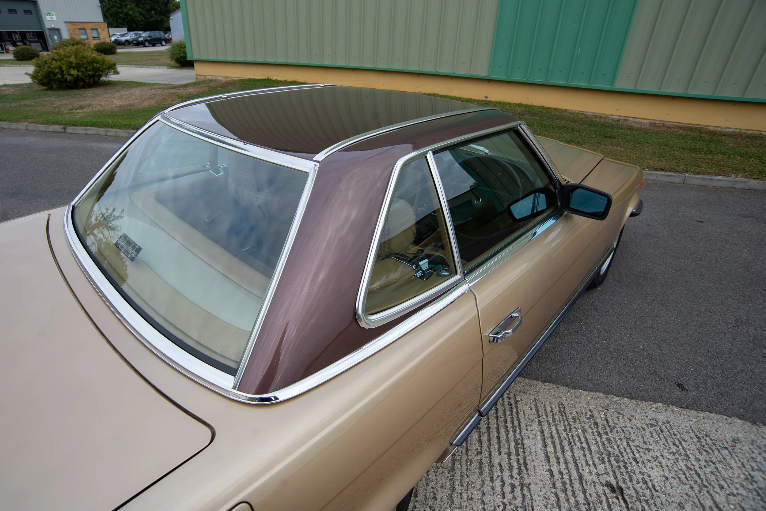 Mercedes 280SL-9.jpg