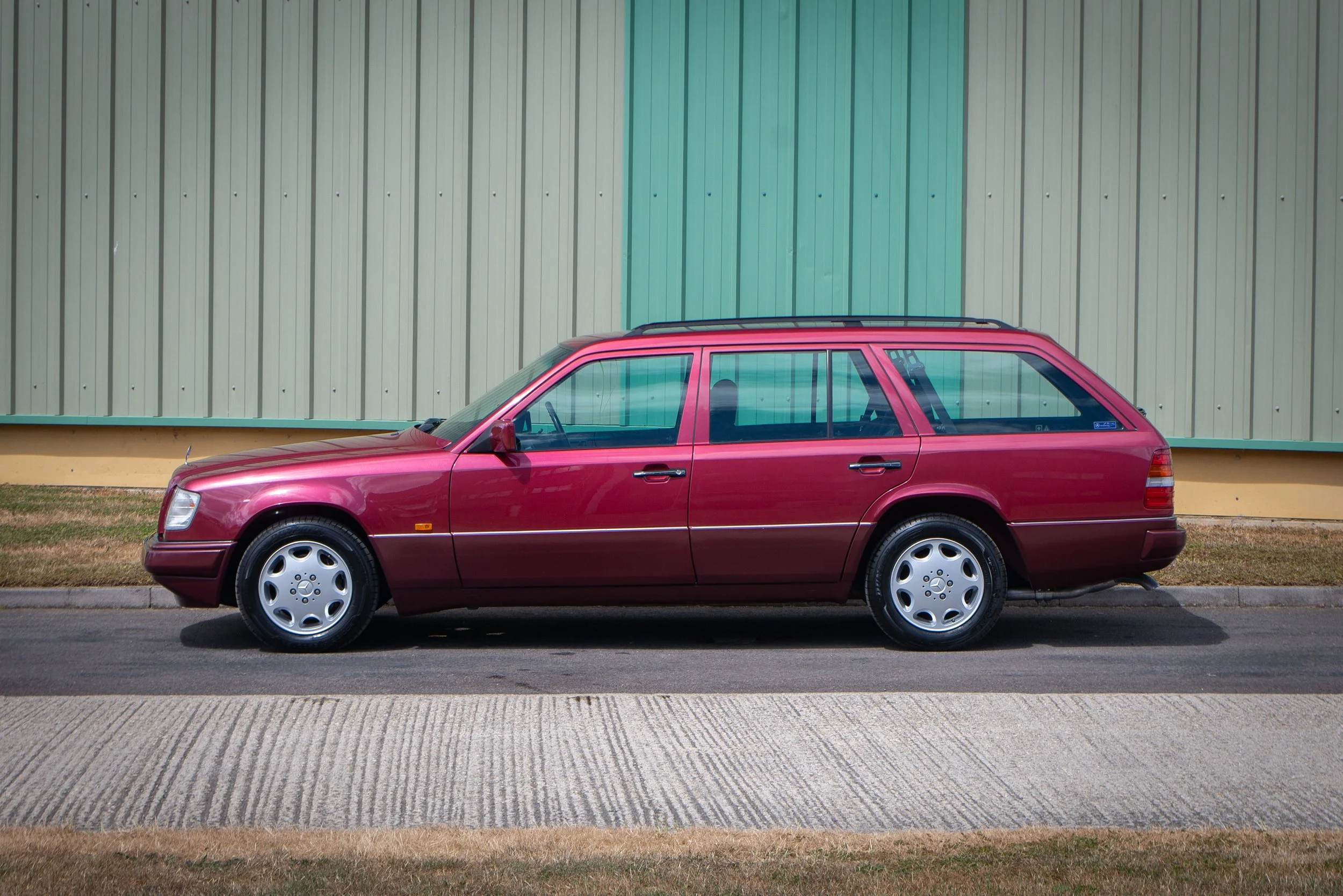 Mercedes E320 Estate-5.jpg