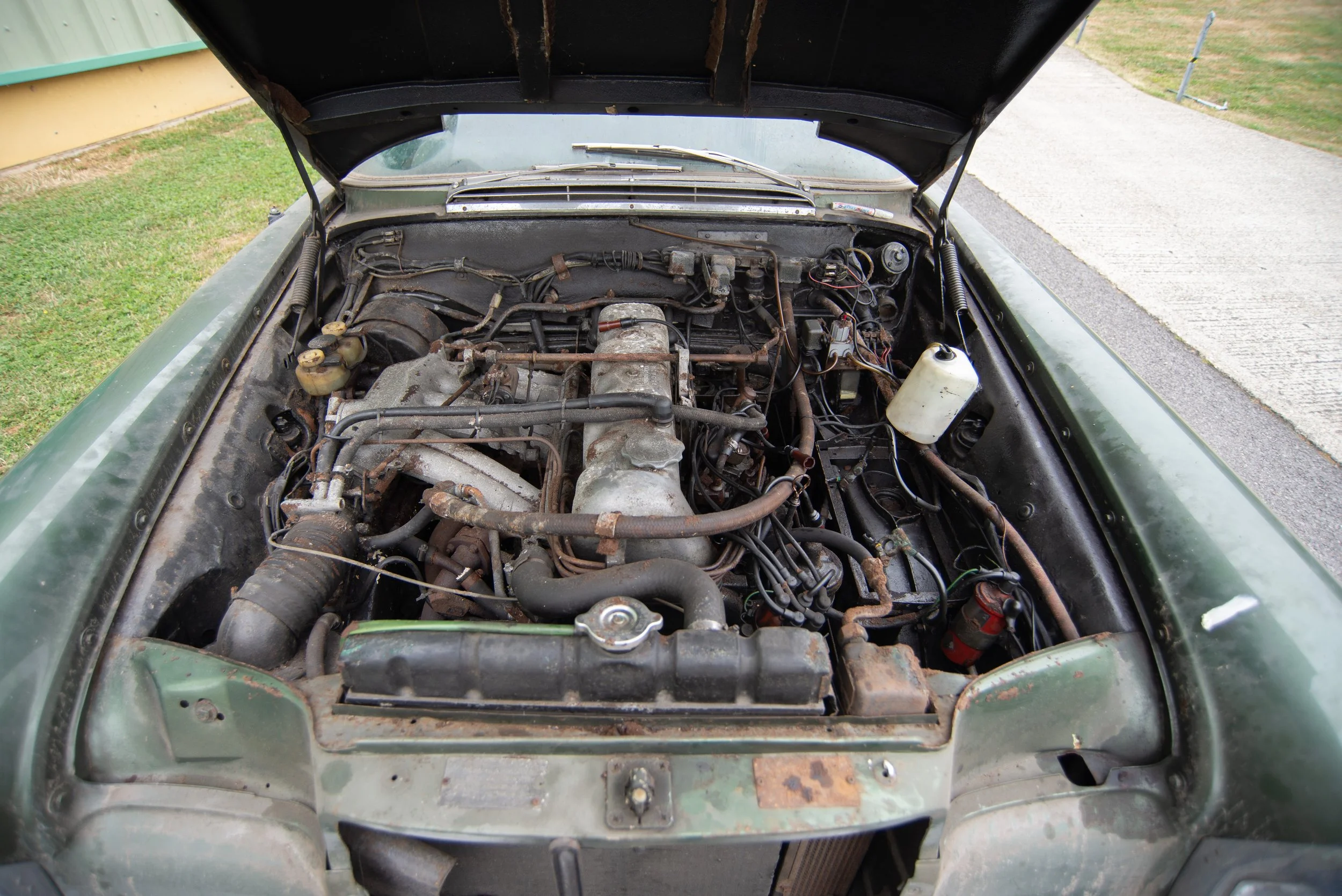 Mercedes 280SE Coupe-5.jpg