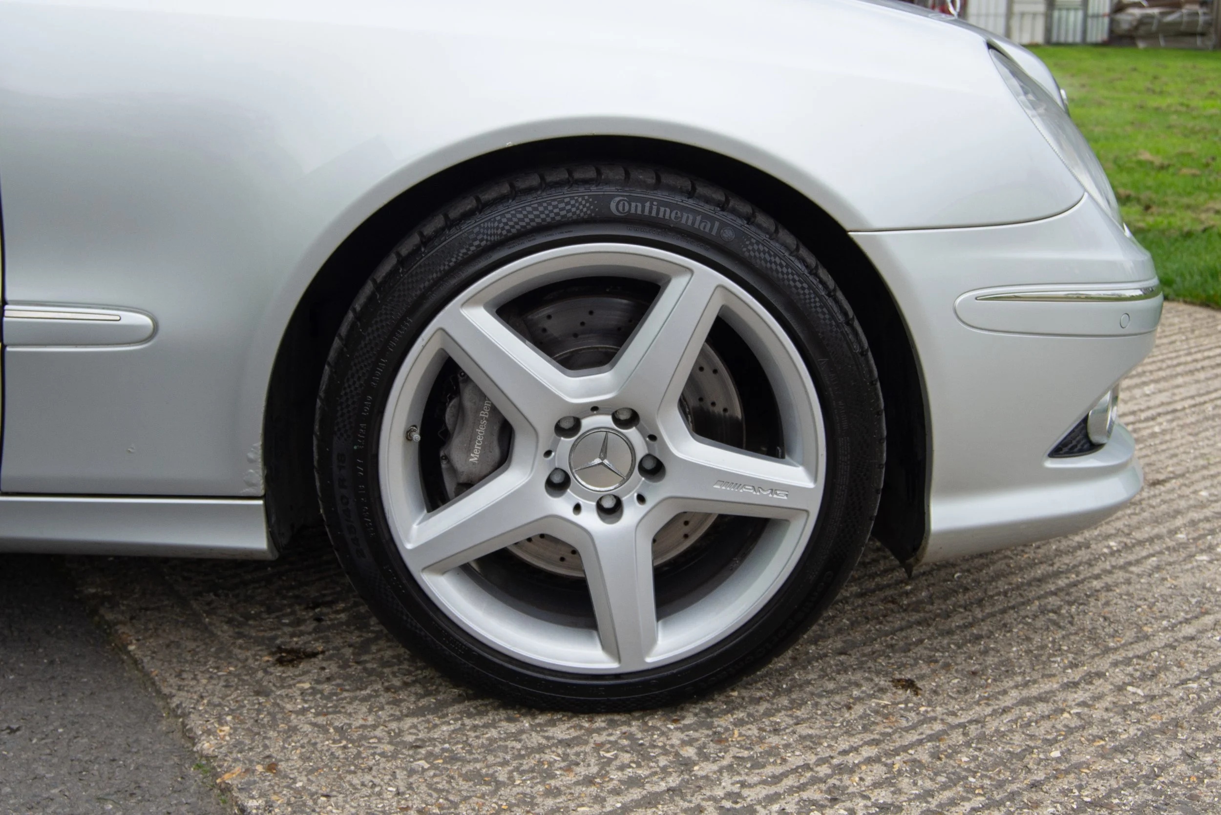 Mercedes E500-16.jpg