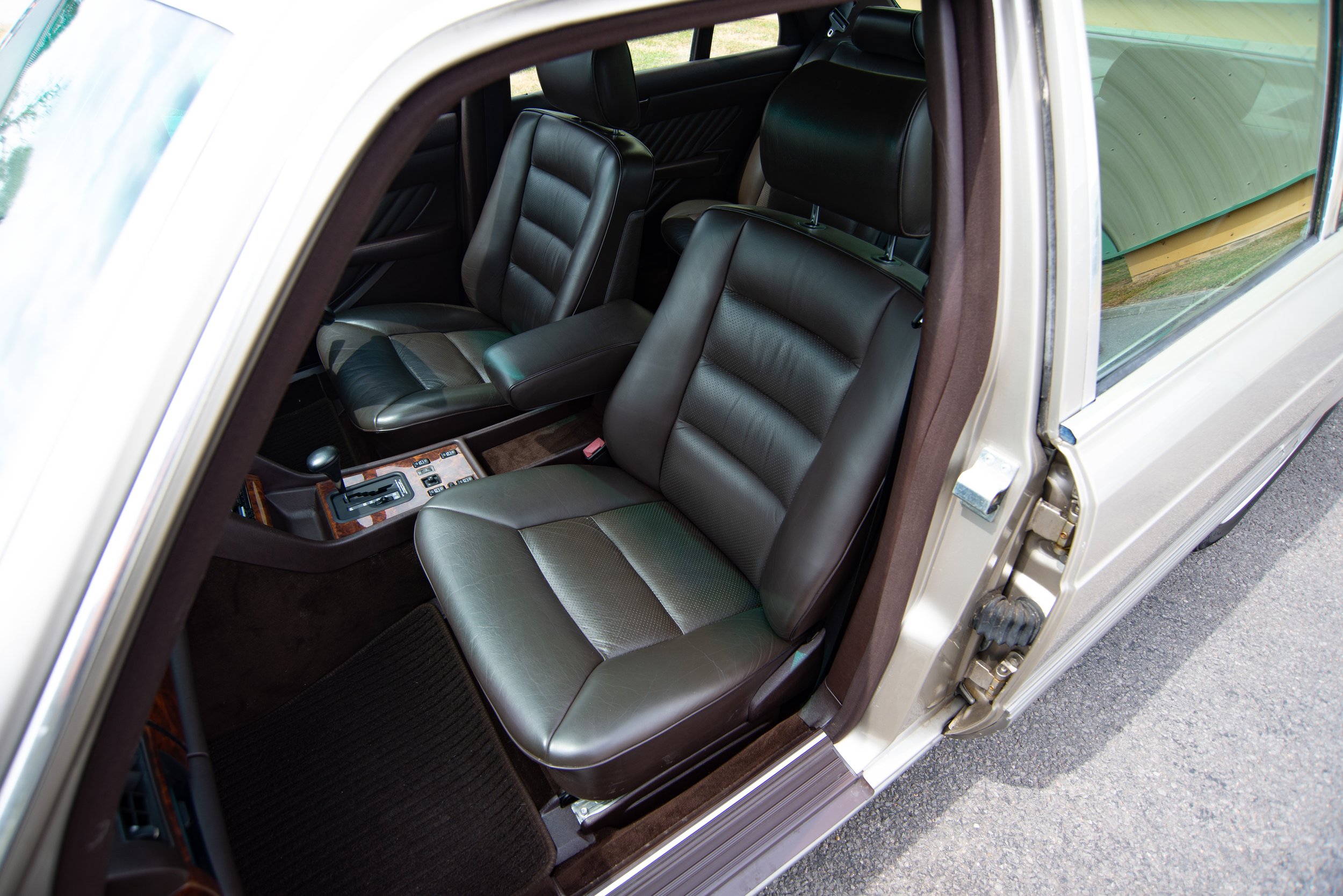Mercedes 300SEL-11.jpg