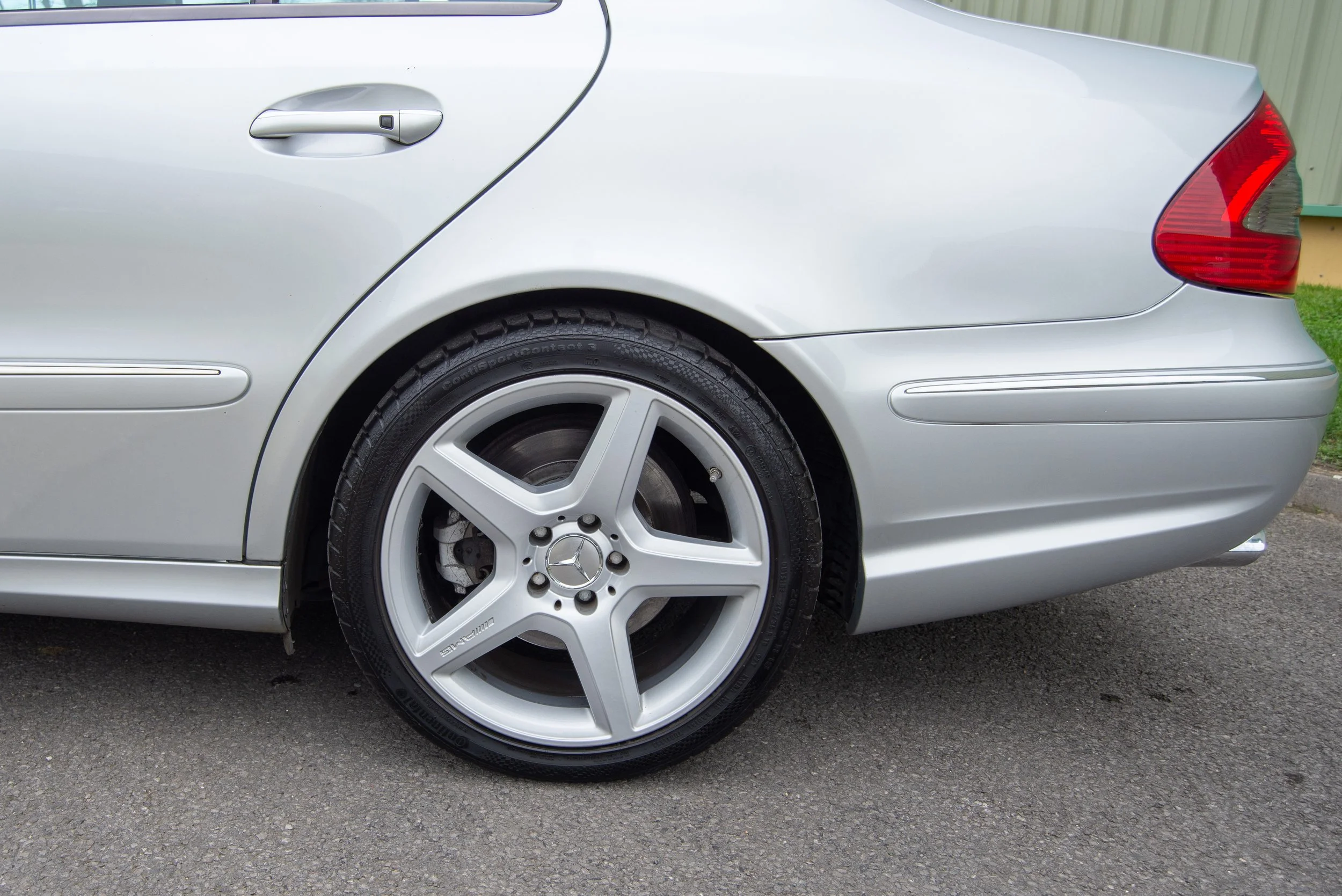 Mercedes E500-15.jpg