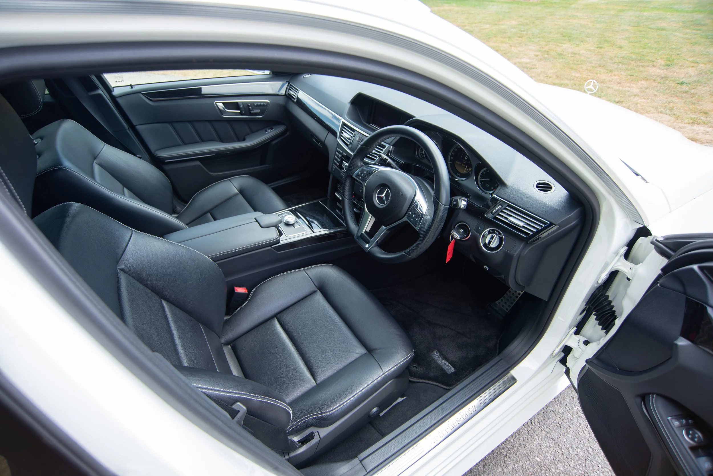 Mercedes E350 Estate-2.jpg