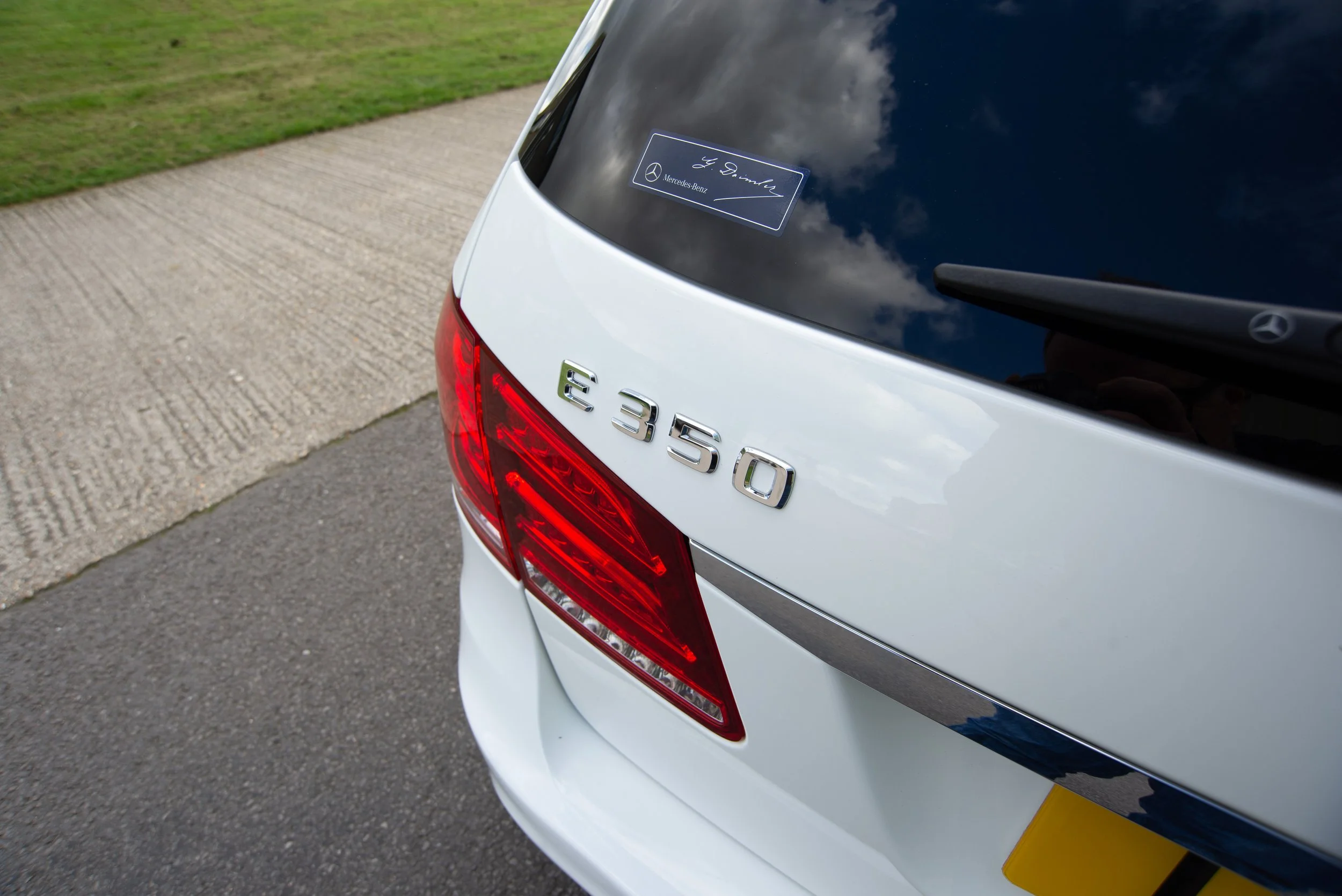 Mercedes E350 Estate-17.jpg