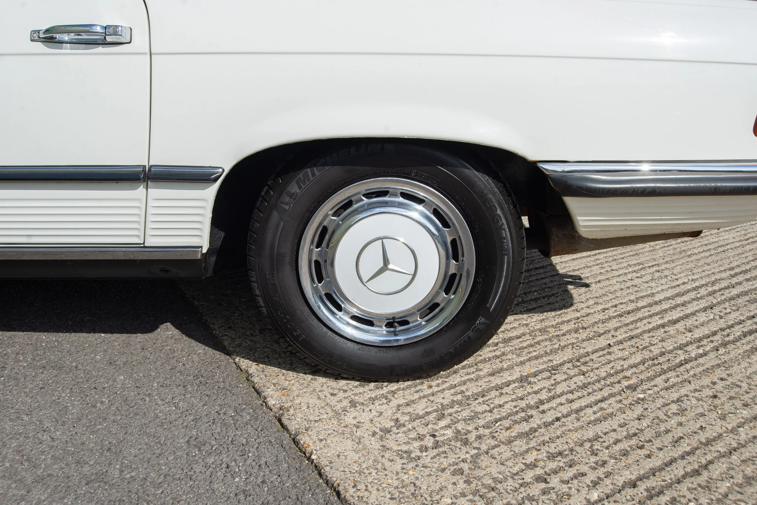 Mercedes 280SL-19.jpg