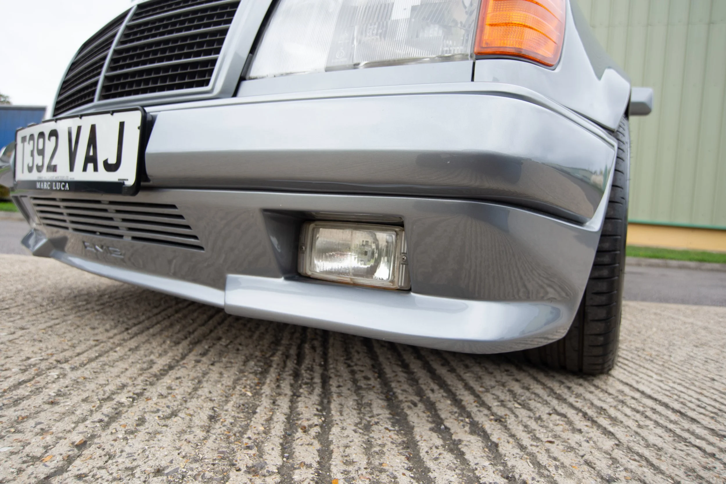 Mercedes 300E 3.4 AMG-26.jpg