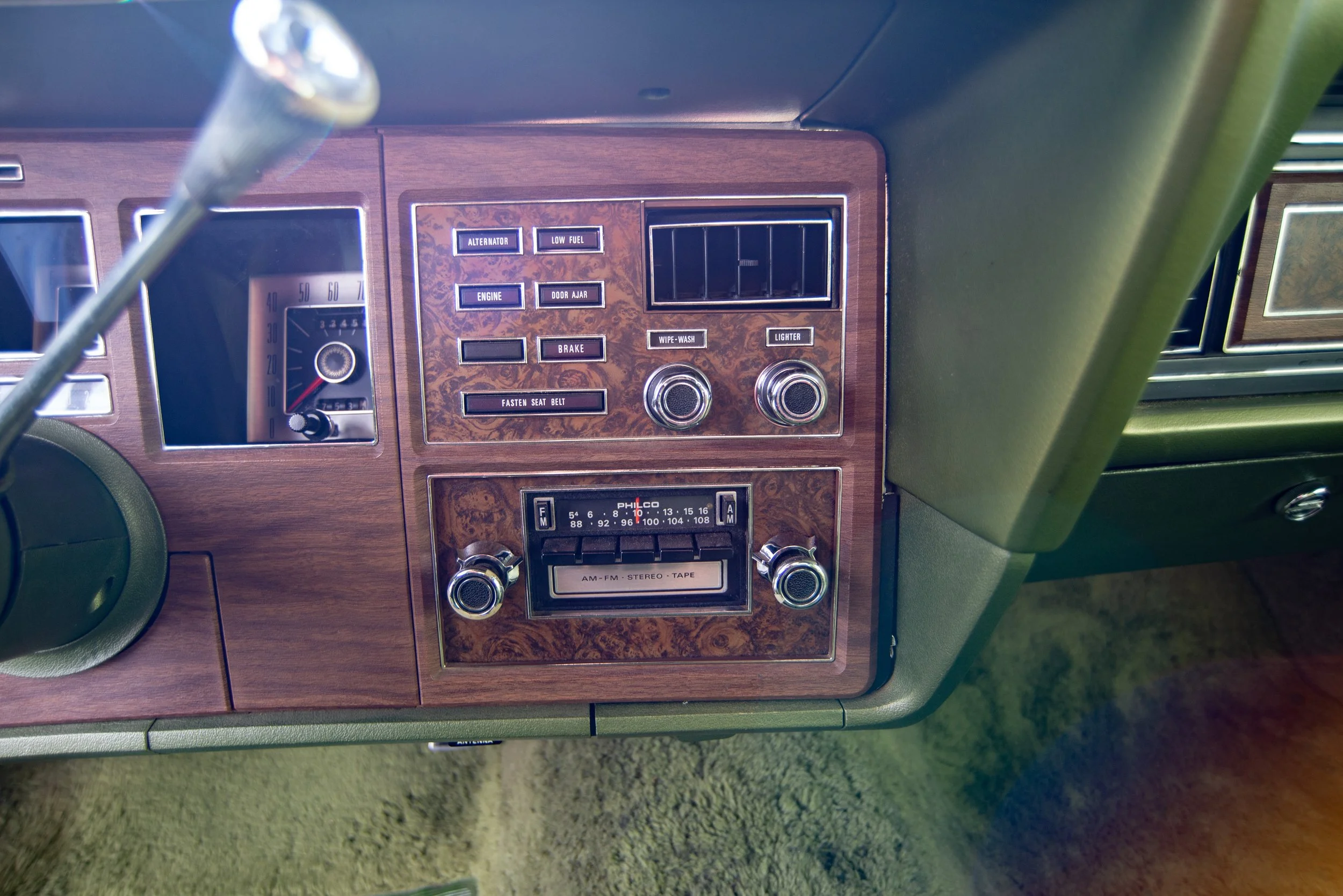 Lincoln Continental-19.jpg