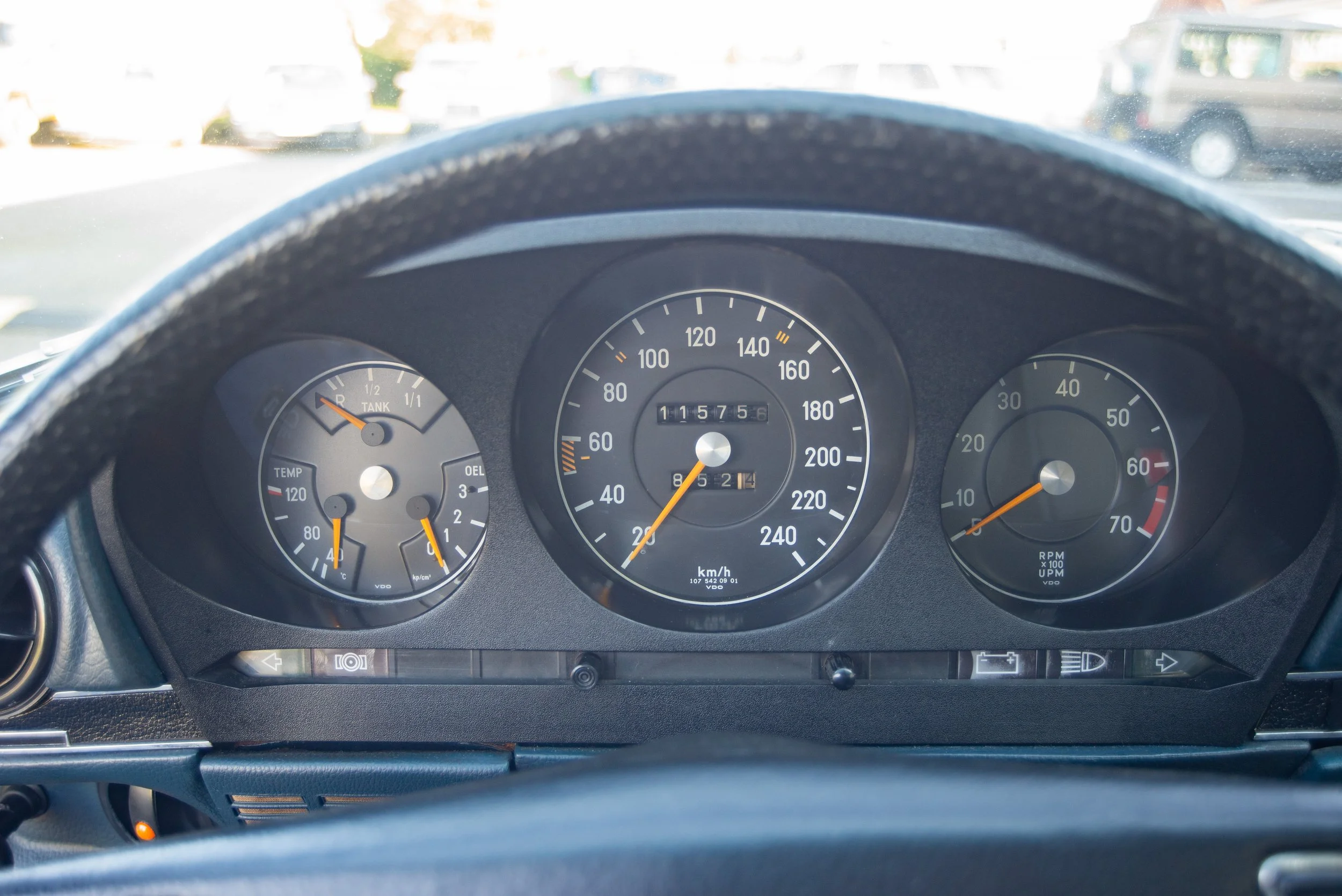 Mercedes 350SLC-5.jpg