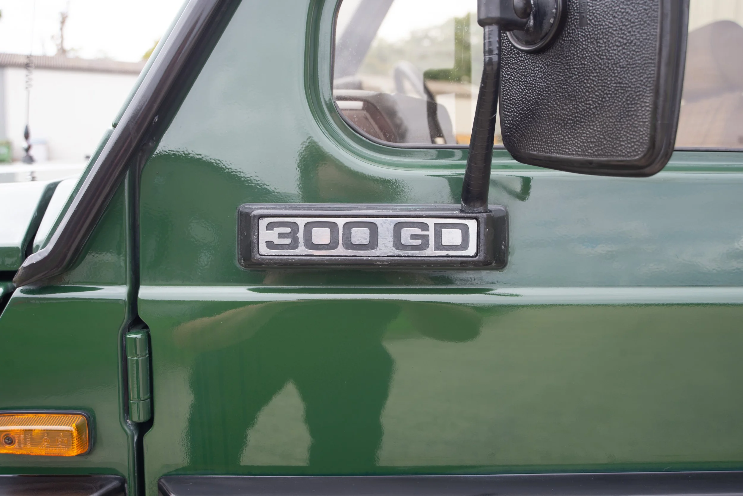 Mercedes 300GD-30.jpg