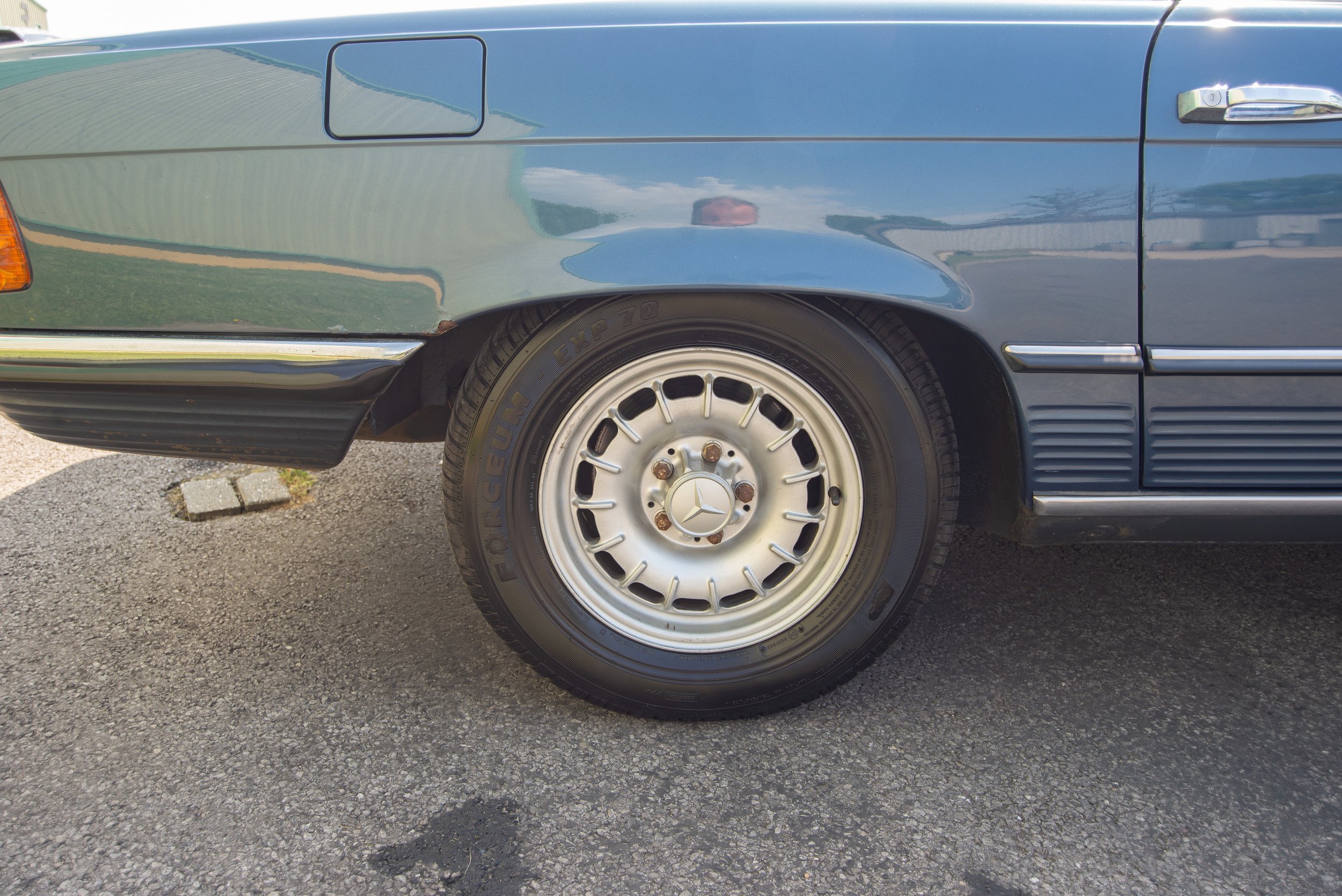 Mercedes 380SL-17.jpg